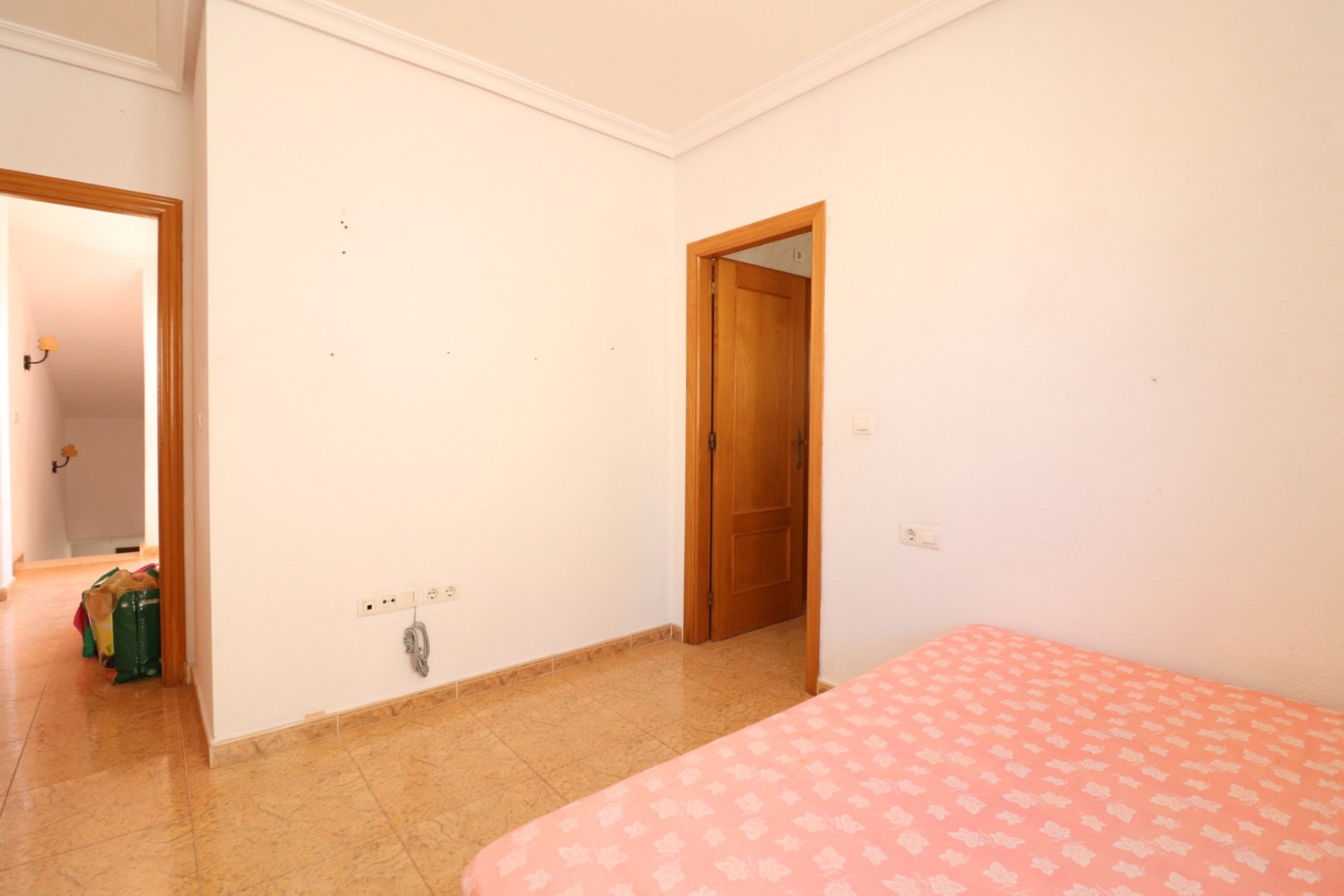 Resale - Duplex -
San Fulgencio - San Fulgencio - Town