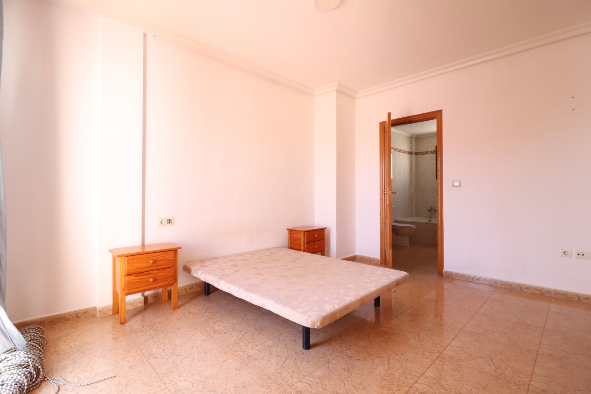 Resale - Duplex -
San Fulgencio - San Fulgencio - Town