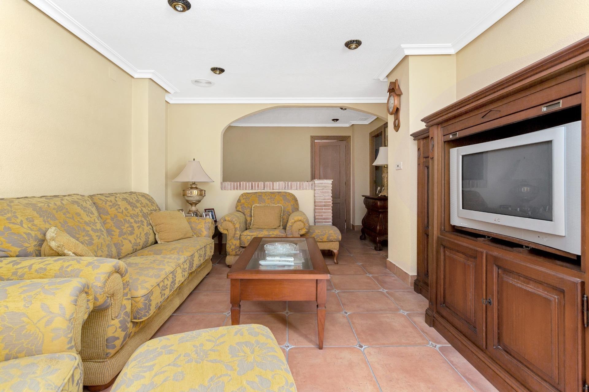 Resale - Duplex -
Torrevieja - Centro