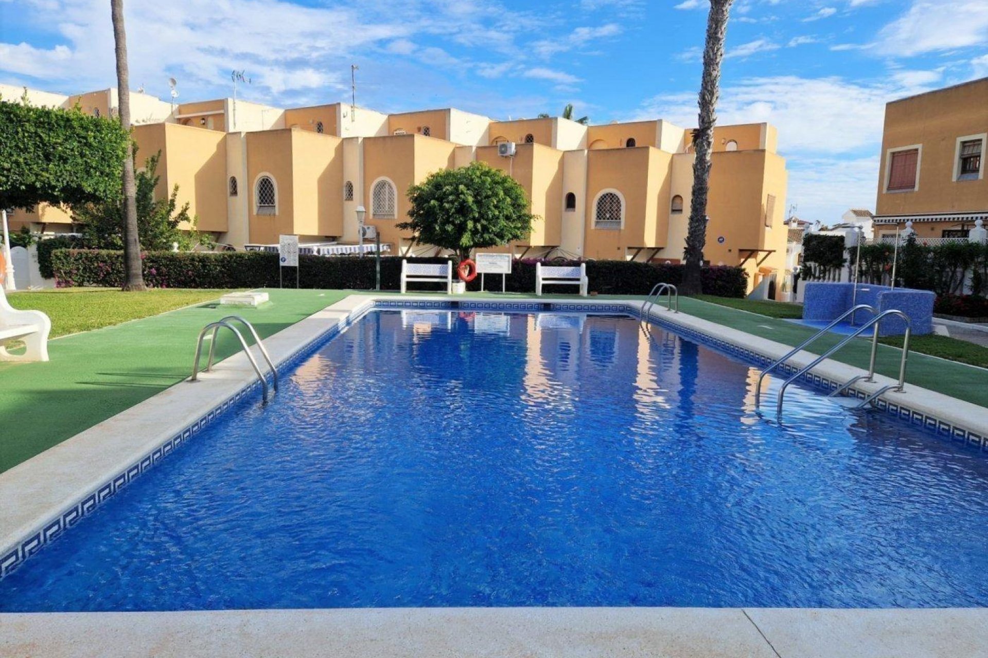 Resale - Duplex -
Torrevieja - La Mata