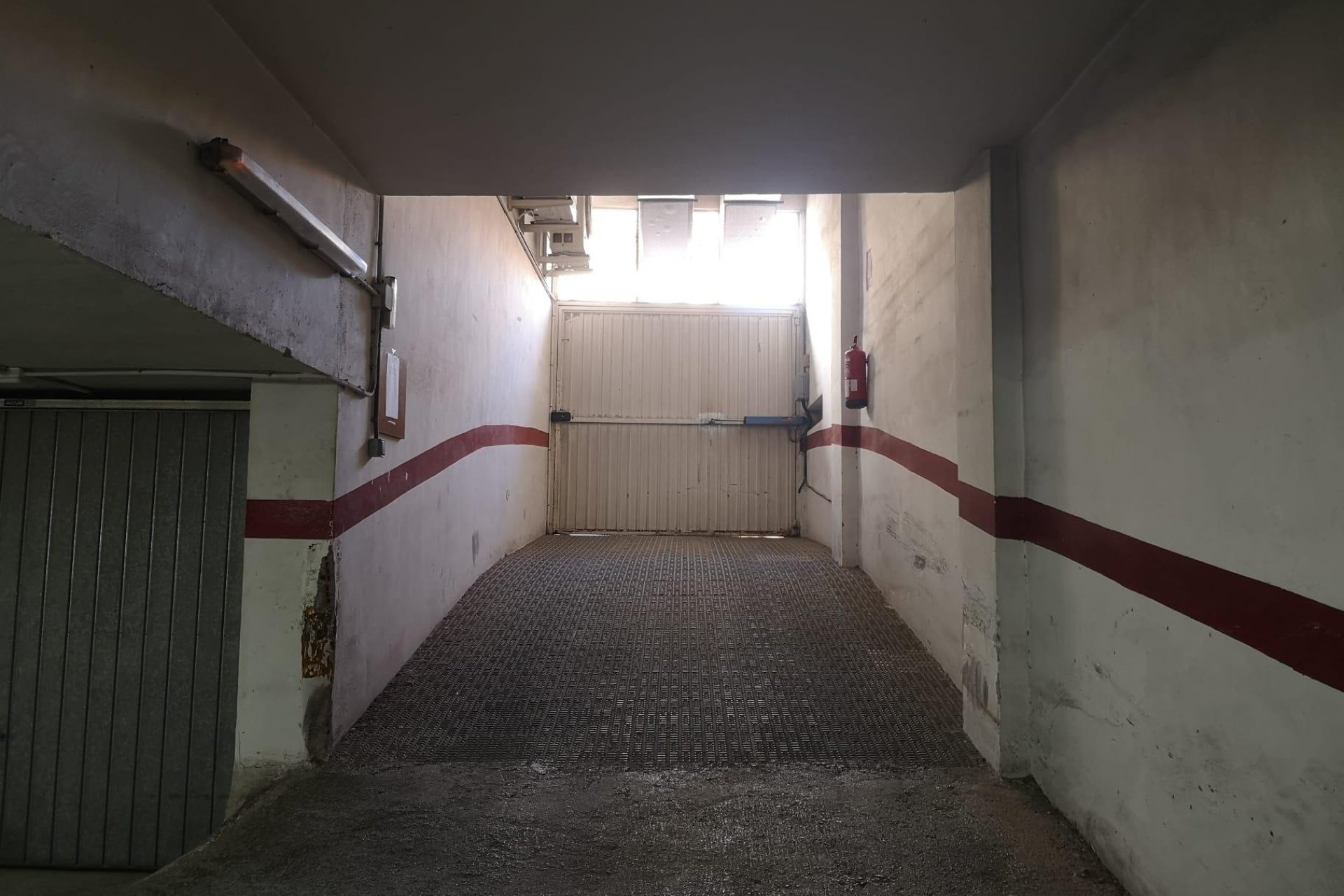 Resale - Garage -
Torrevieja - Centro