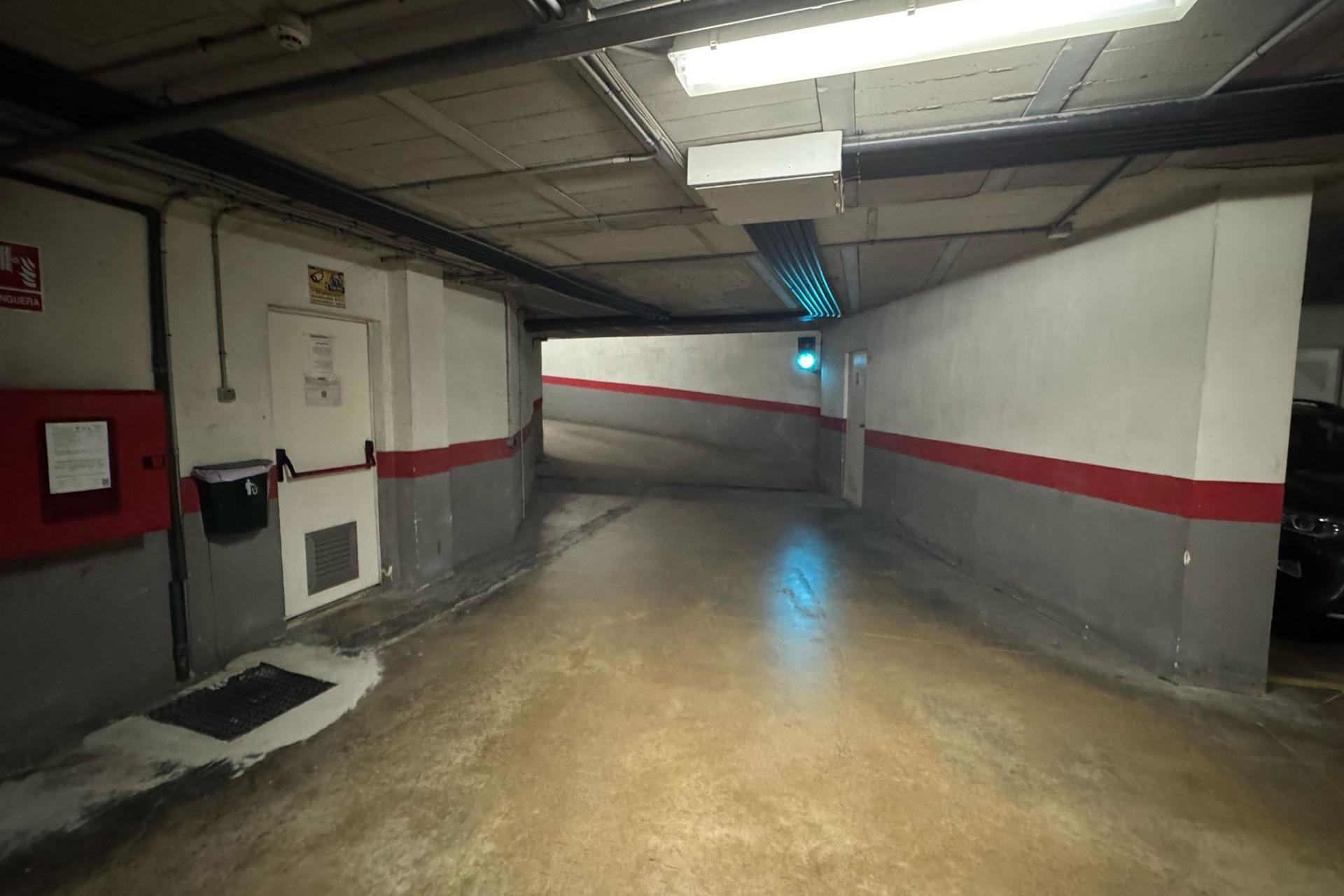 Resale - Garage -
Torrevieja - Centro