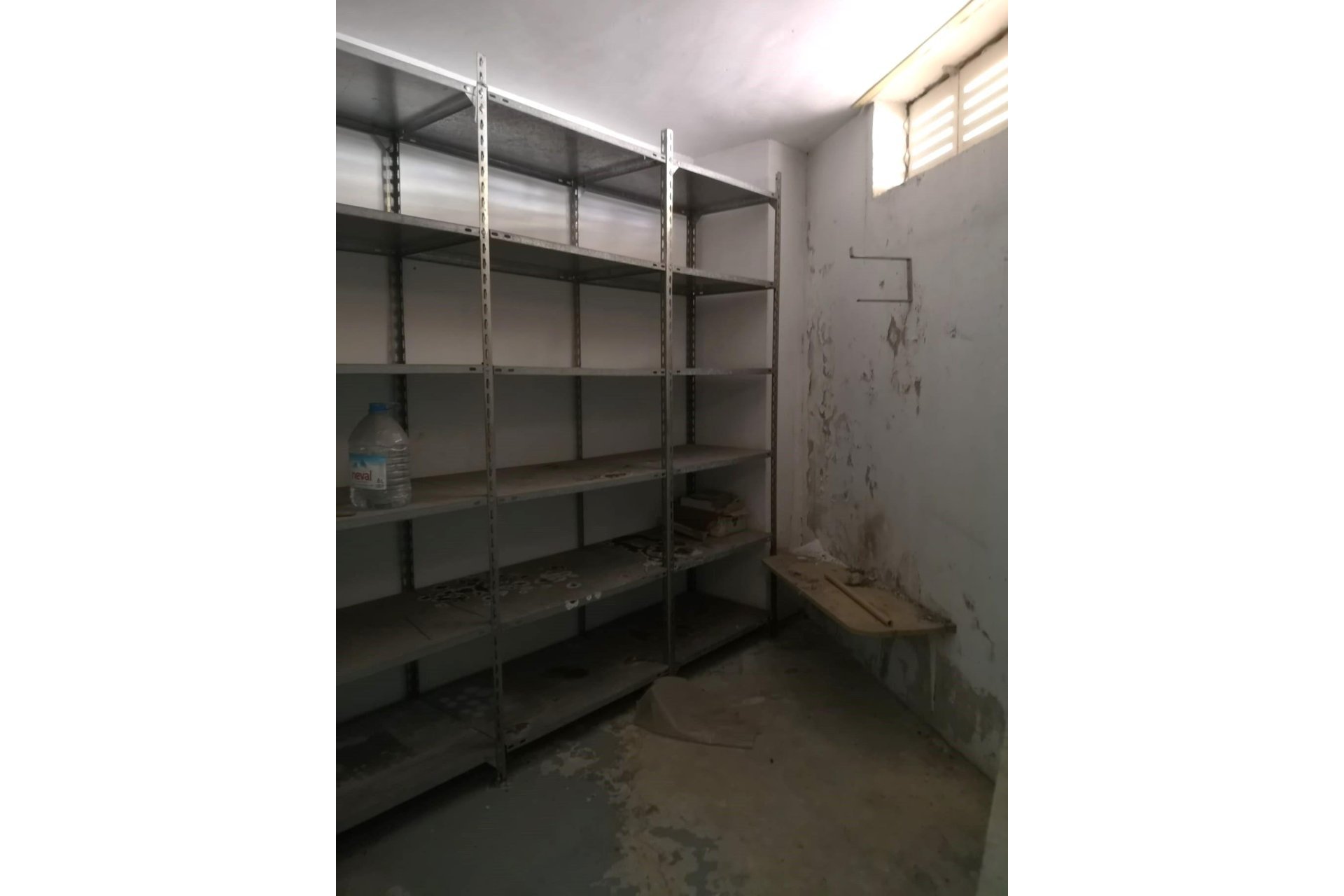 Resale - Garage -
Torrevieja - Estacion de autobuses