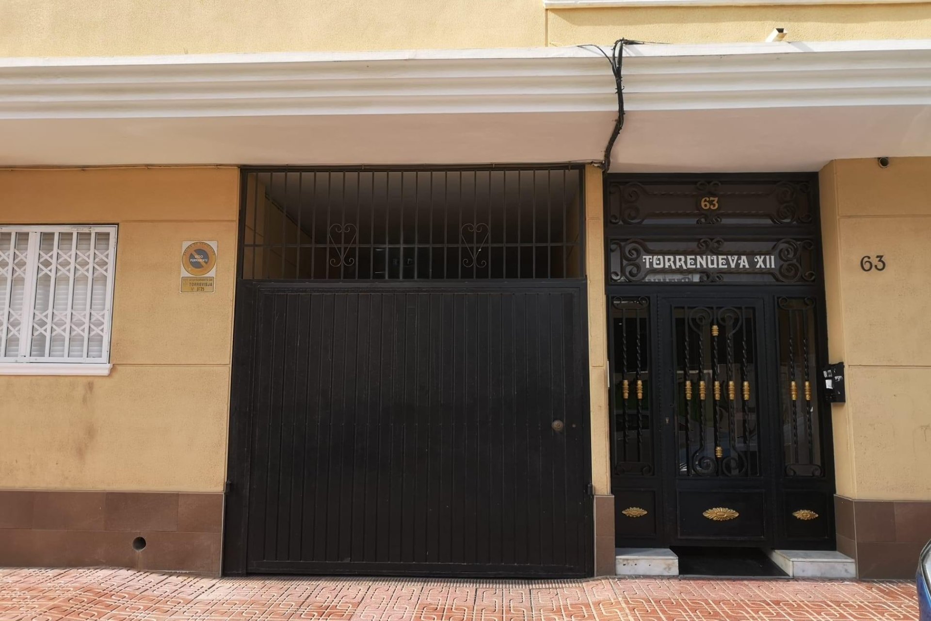 Resale - Garage -
Torrevieja - Estacion de autobuses