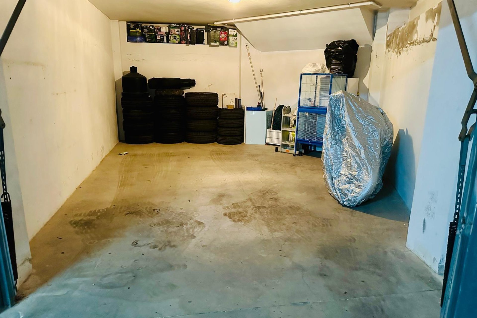 Resale - Garage -
Torrevieja - La Mata