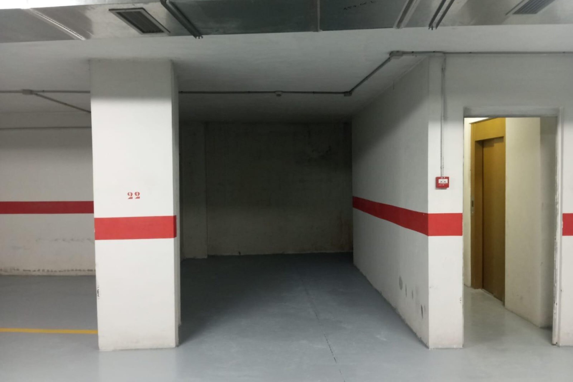 Resale - Garage -
Torrevieja - La Mata