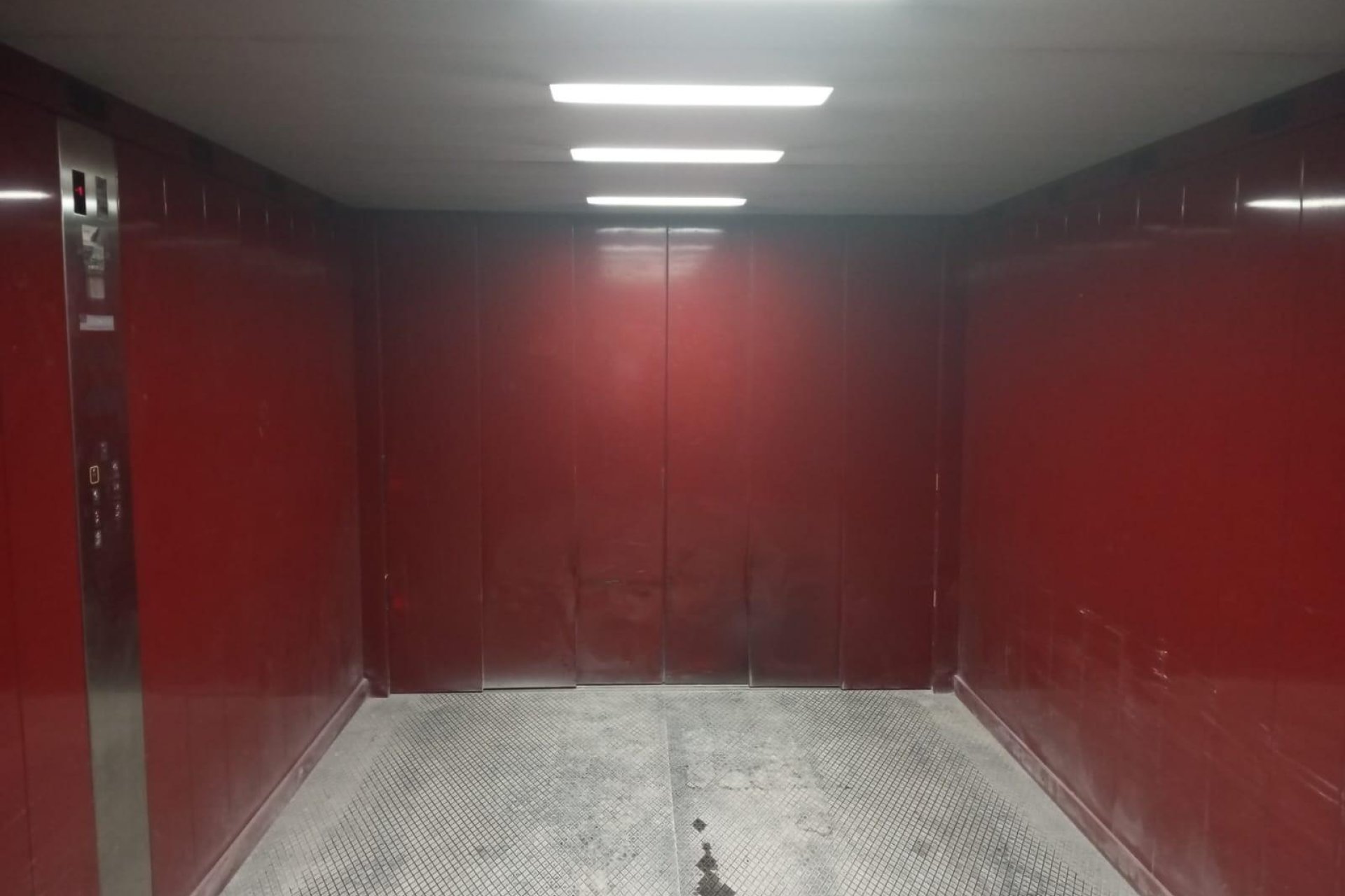 Resale - Garage -
Torrevieja - La Mata