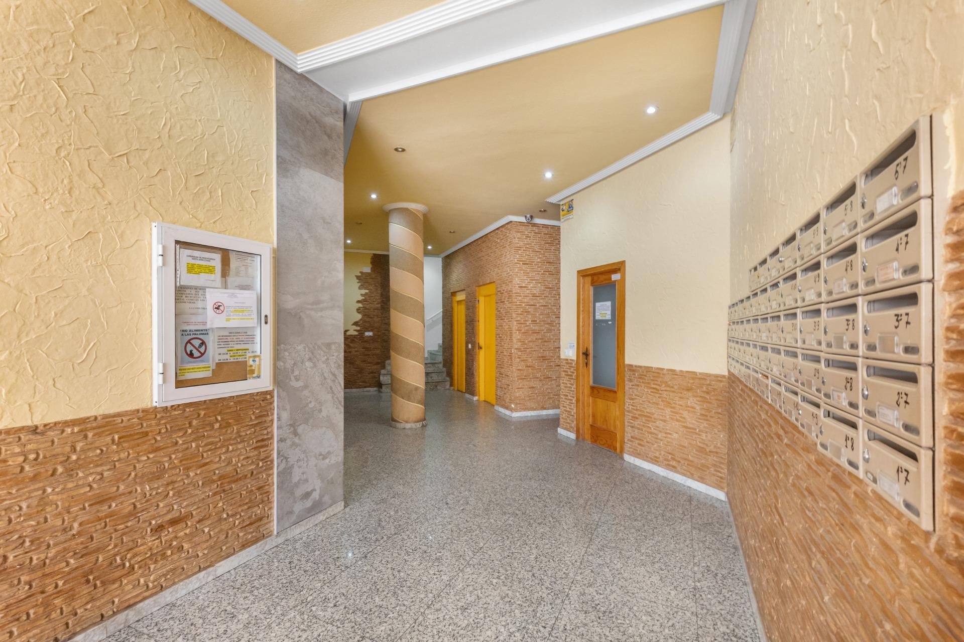 Resale - Penthouse -
Torrevieja - Estacion de autobuses