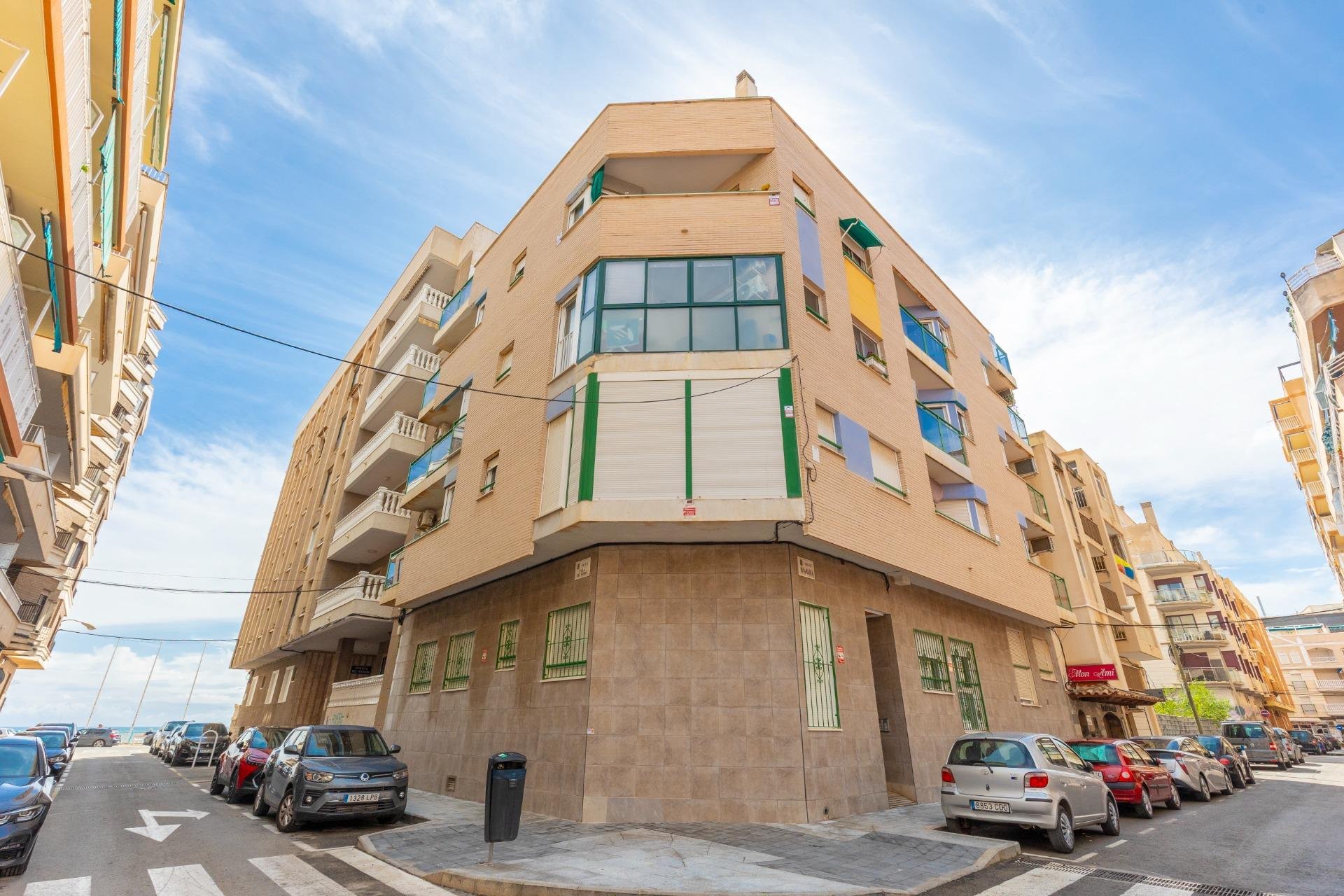 Resale - Penthouse -
Torrevieja - Playa de los Locos