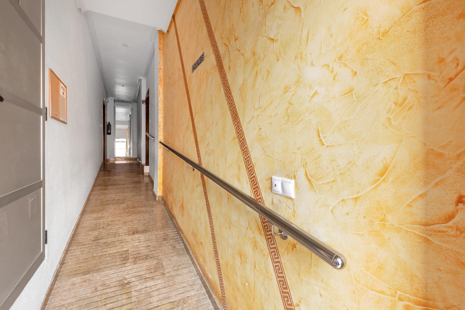 Resale - Penthouse -
Torrevieja - Playa de los Locos