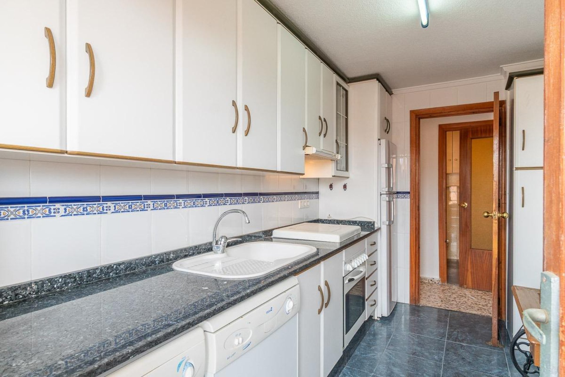 Resale - Penthouse -
Torrevieja - Playa de los Naufragos