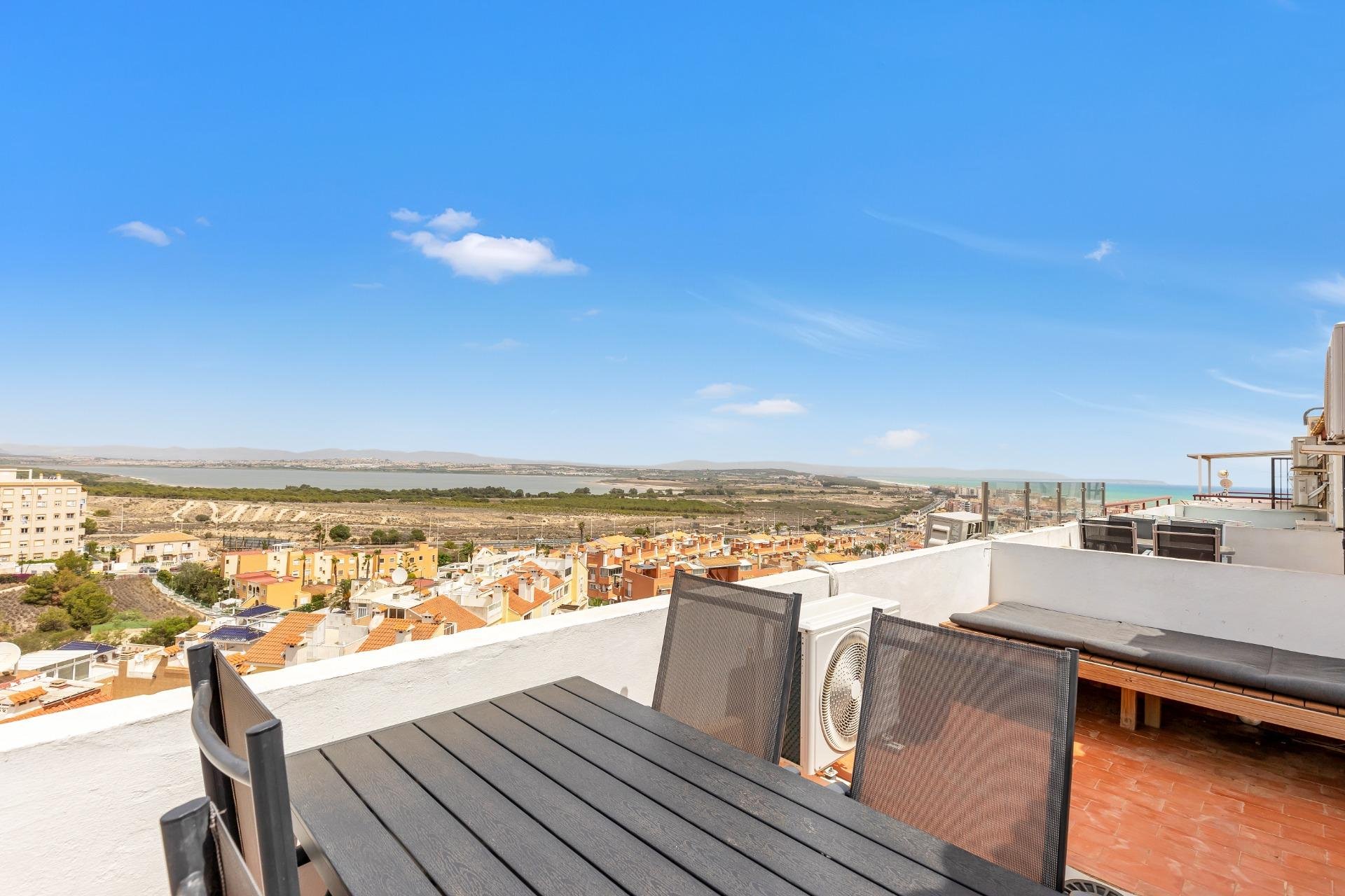 Resale - Penthouse -
Torrevieja - Torre la mata