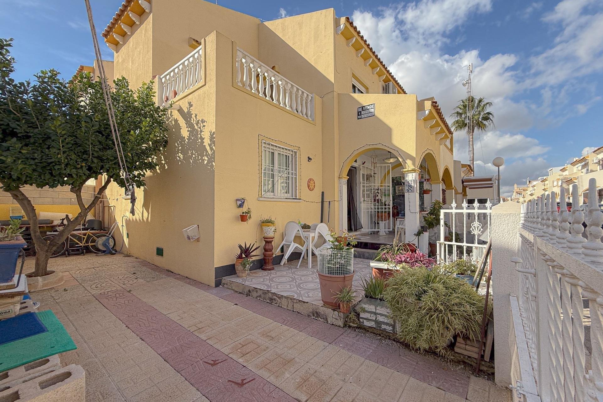 Resale - Quad -
Orihuela Costa - Playa Flamenca