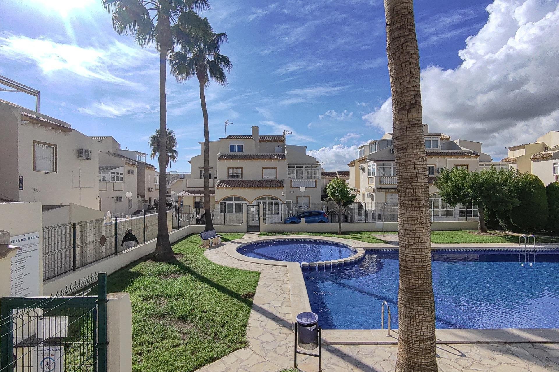 Resale - Quad -
Orihuela Costa - Playa Flamenca