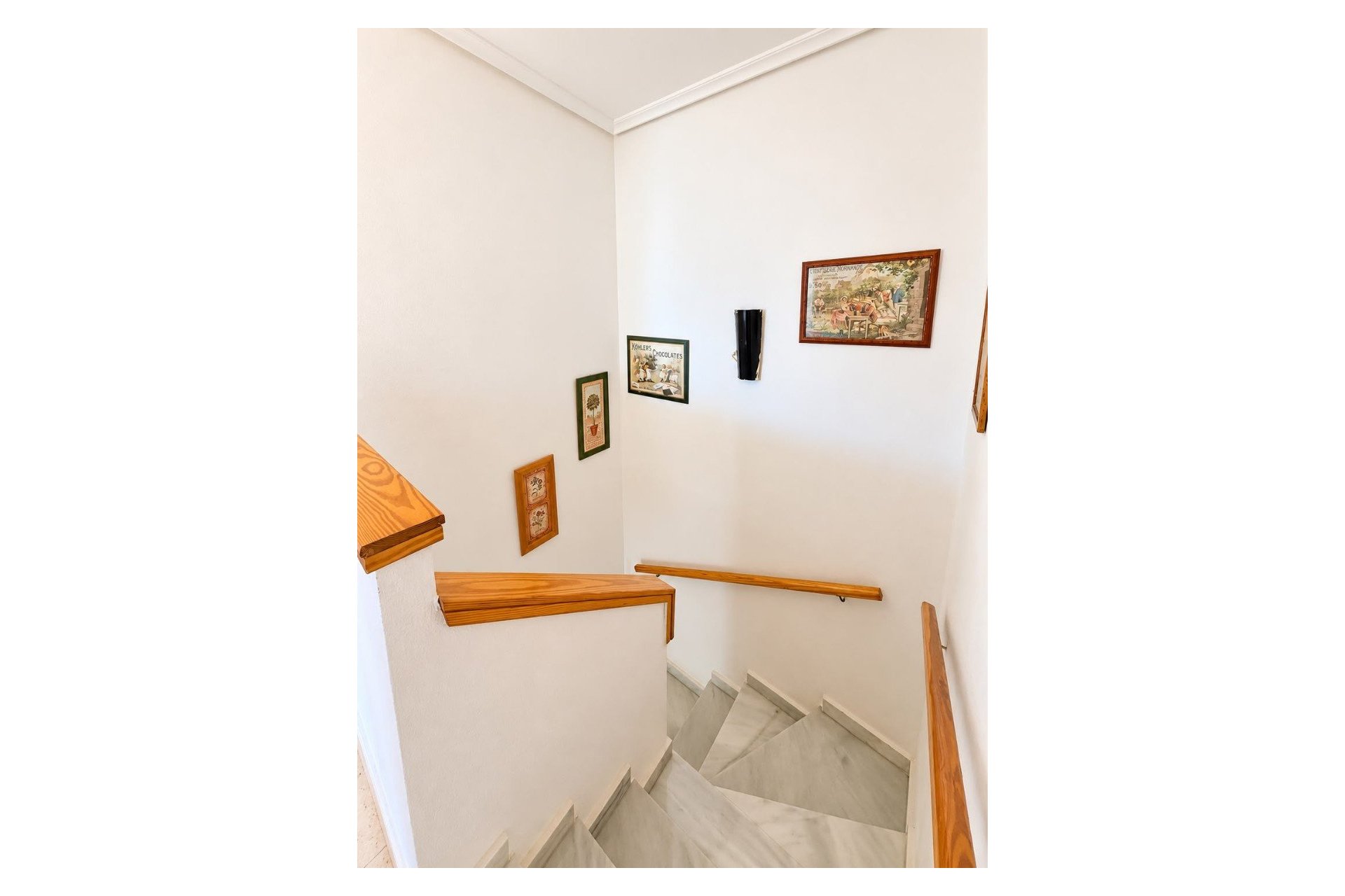 Resale - Semi - Detached Villa -
Alicante - La Florida