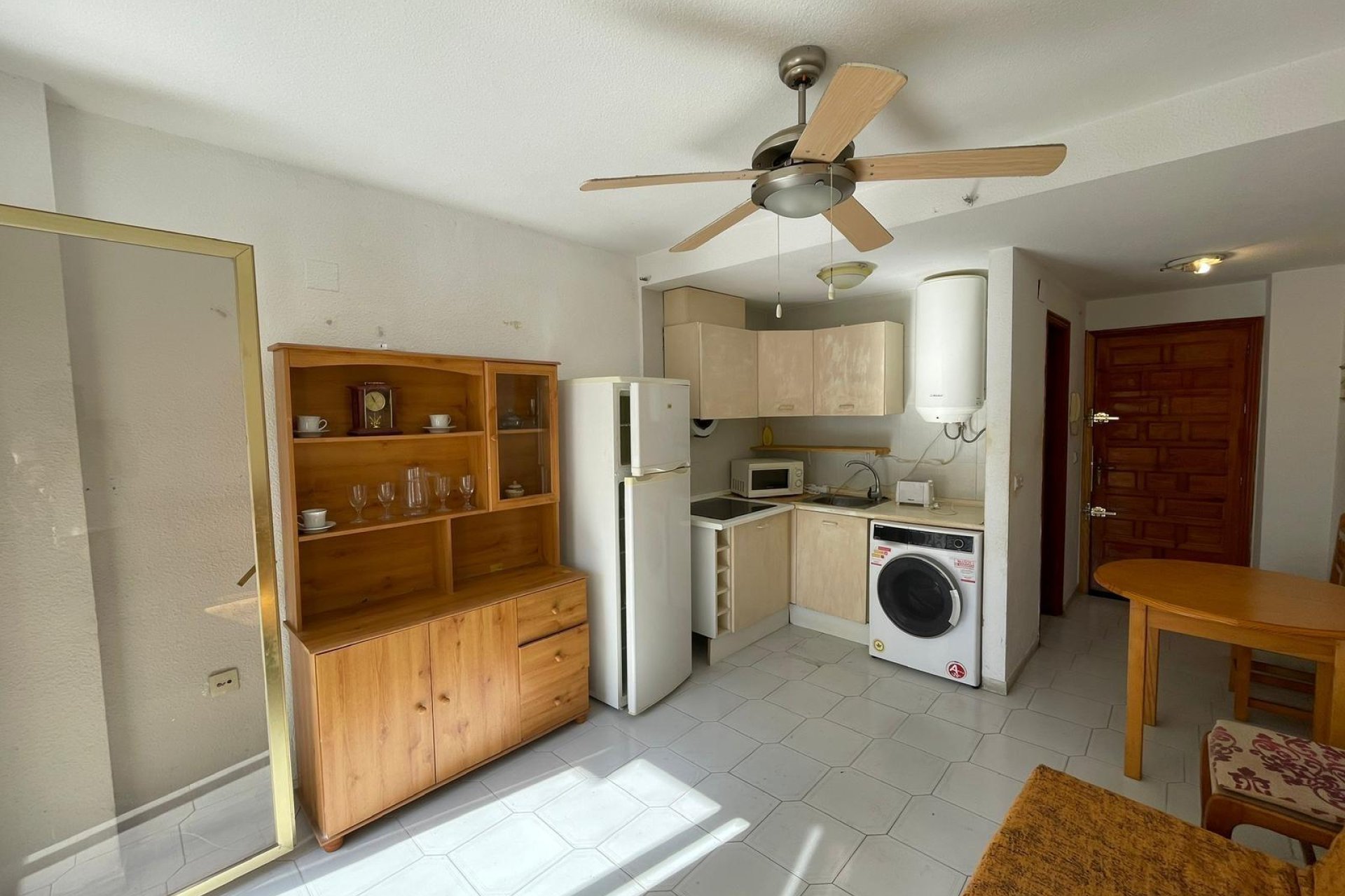 Resale - Study -
Torrevieja - Centro