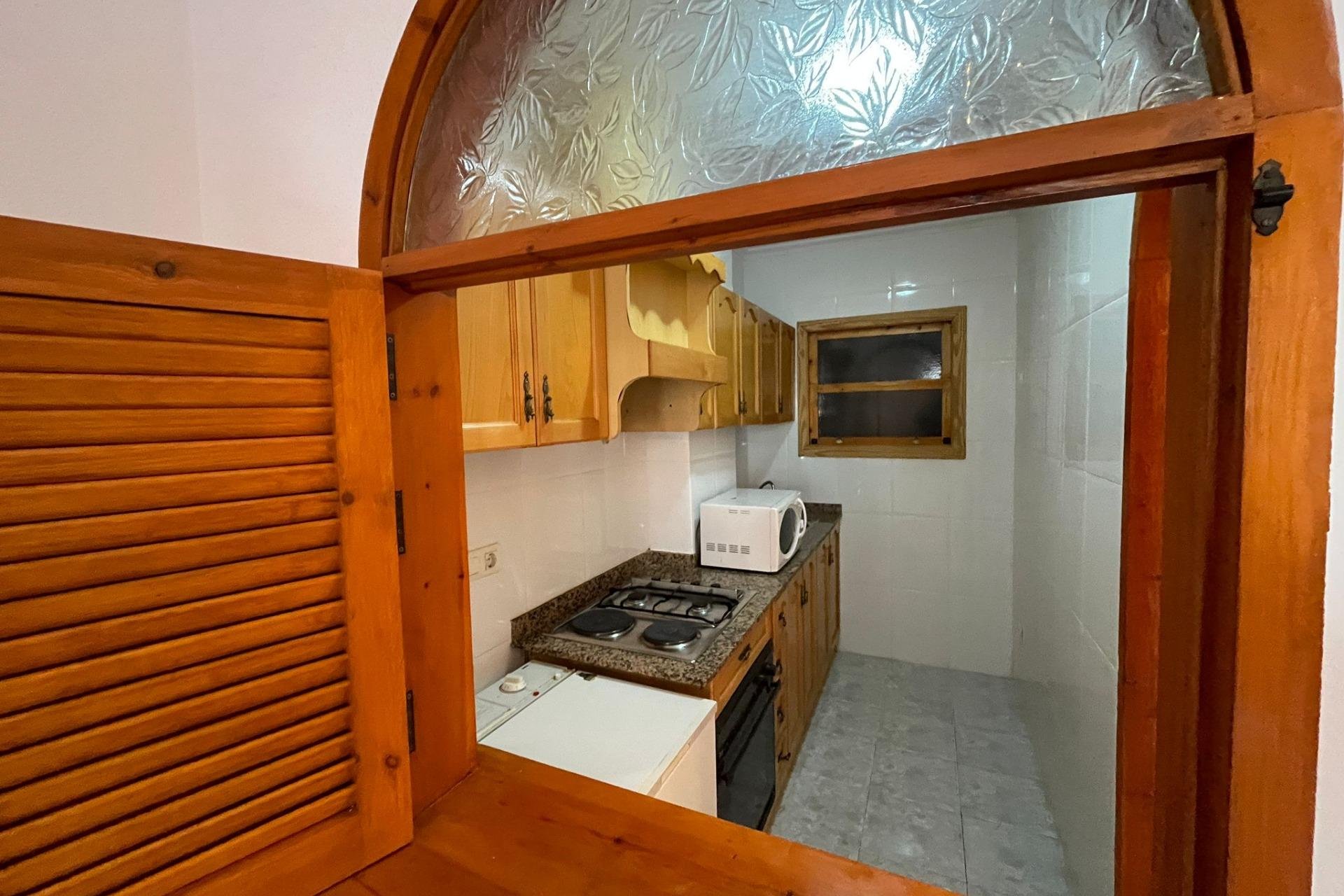 Resale - Study -
Torrevieja - Estacion de autobuses