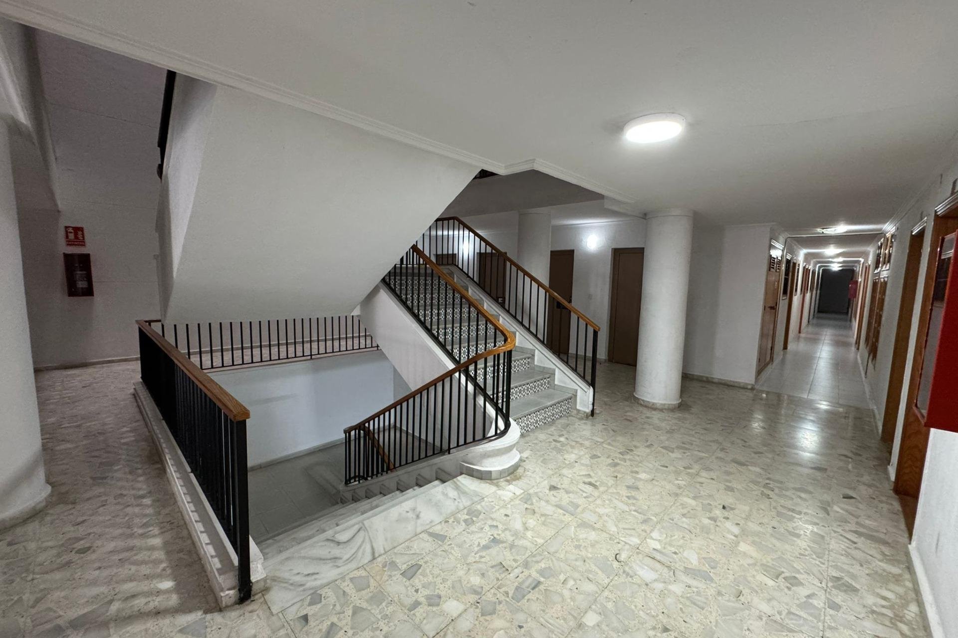 Resale - Study -
Torrevieja - Estacion de autobuses