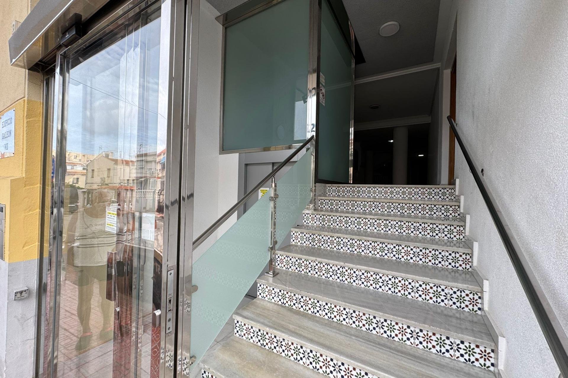 Resale - Study -
Torrevieja - Estacion de autobuses