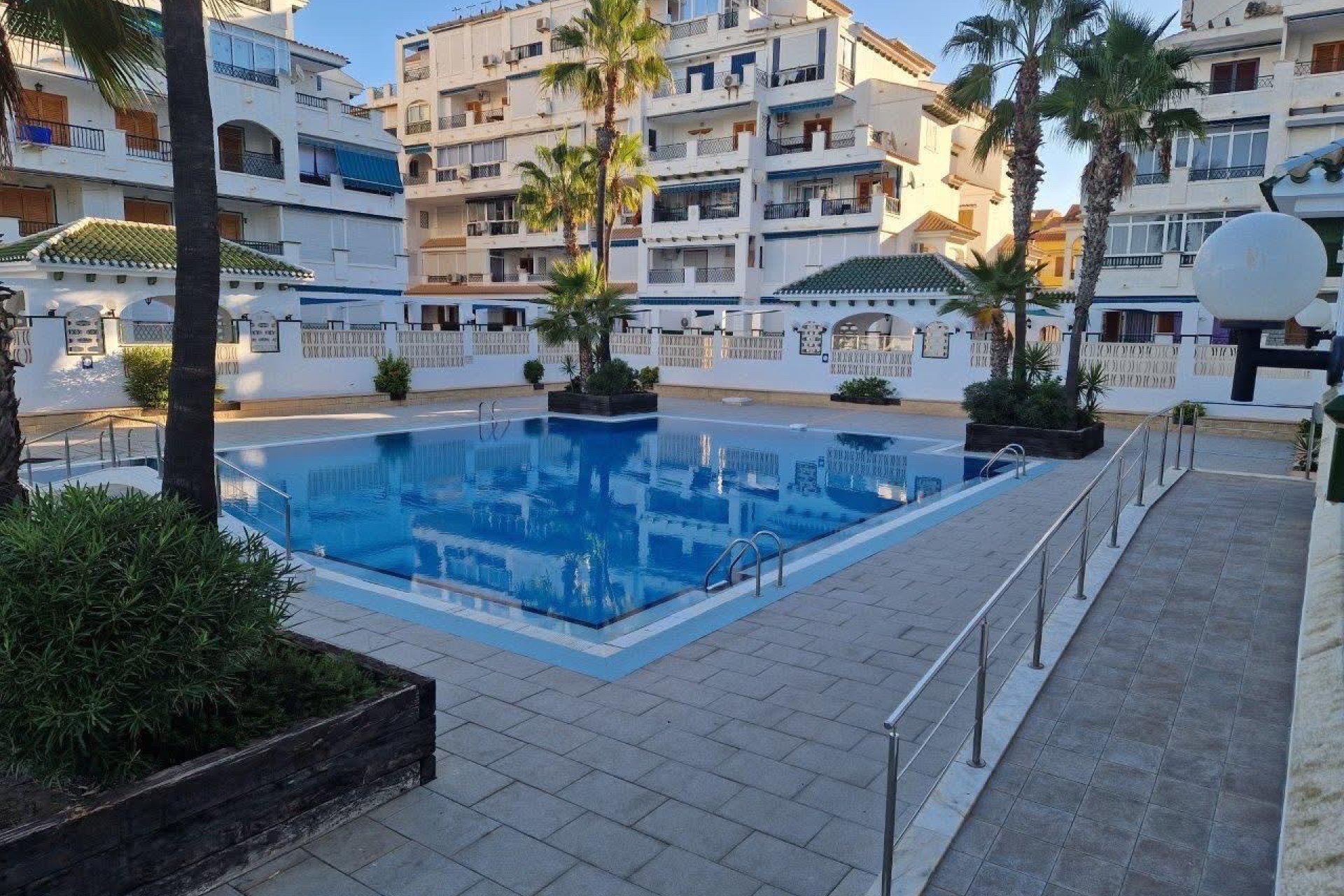 Resale - Study -
Torrevieja - Torre La Mata