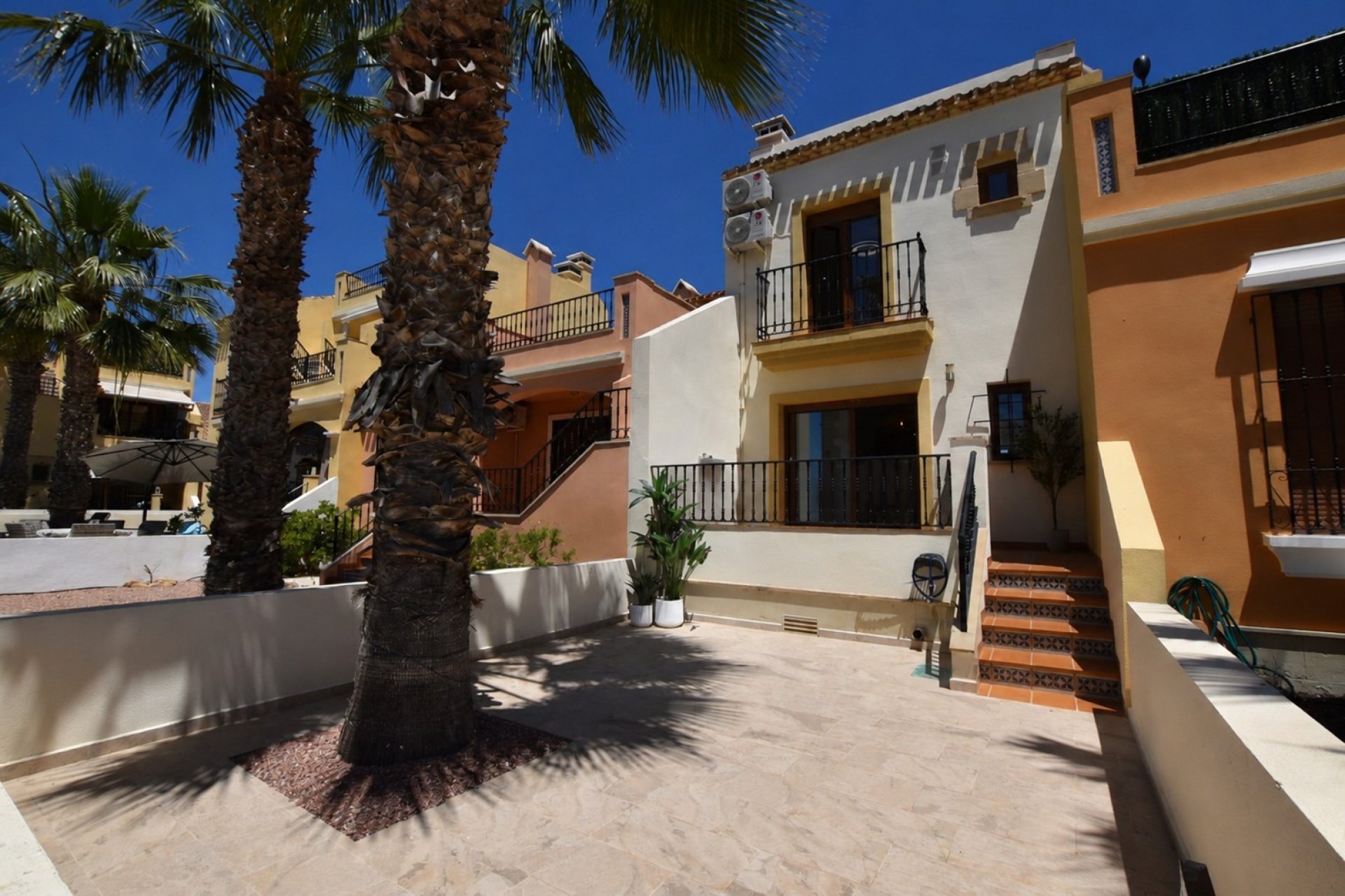 Resale - Townhouse -
Algorfa - La Finca Golf Resort