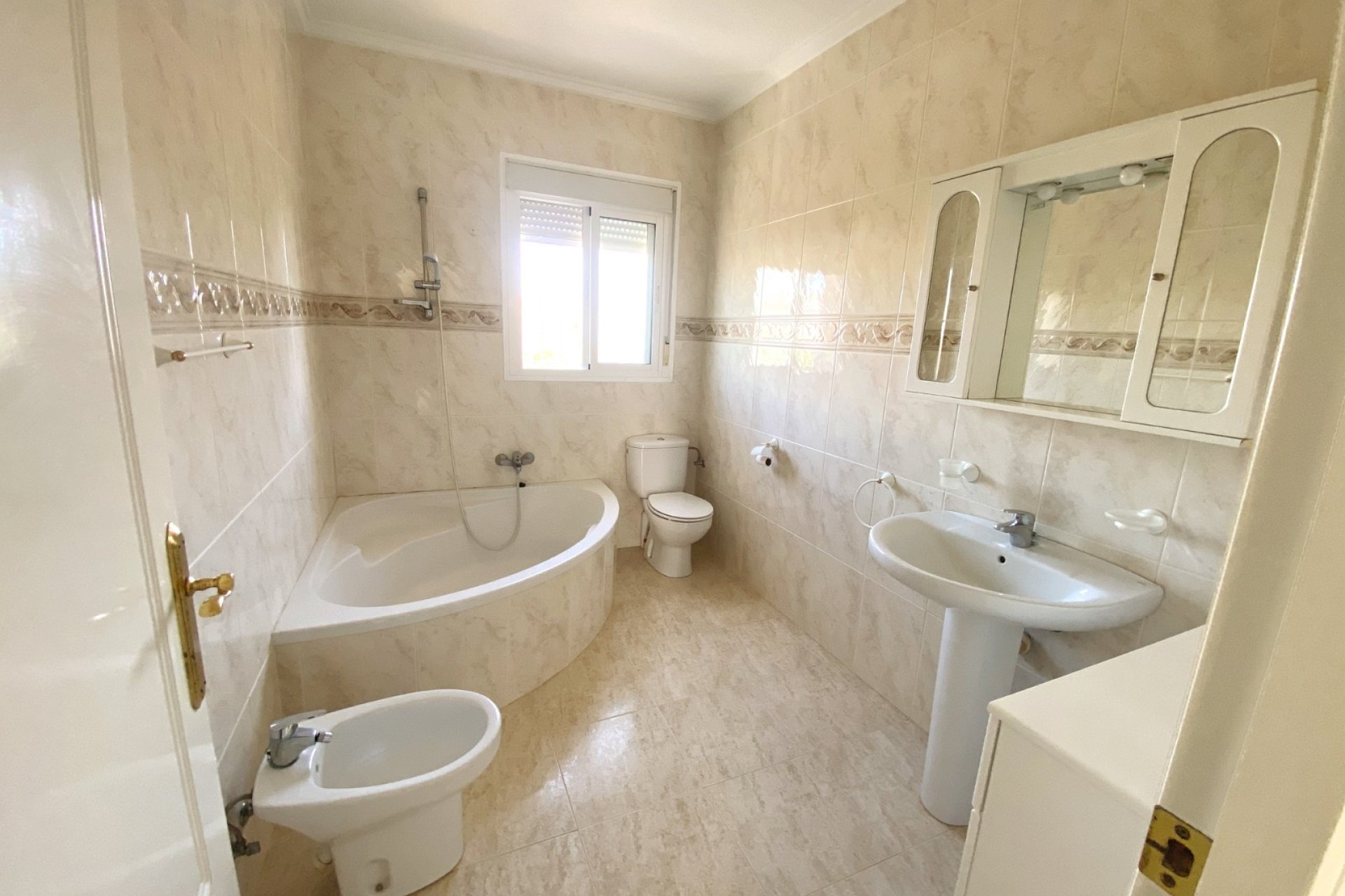 Resale - Townhouse -
Benijofar - Monte Azul