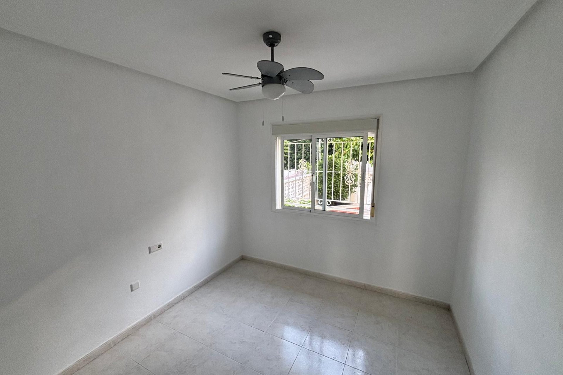 Resale - Townhouse -
Benijofar - Monte Azul