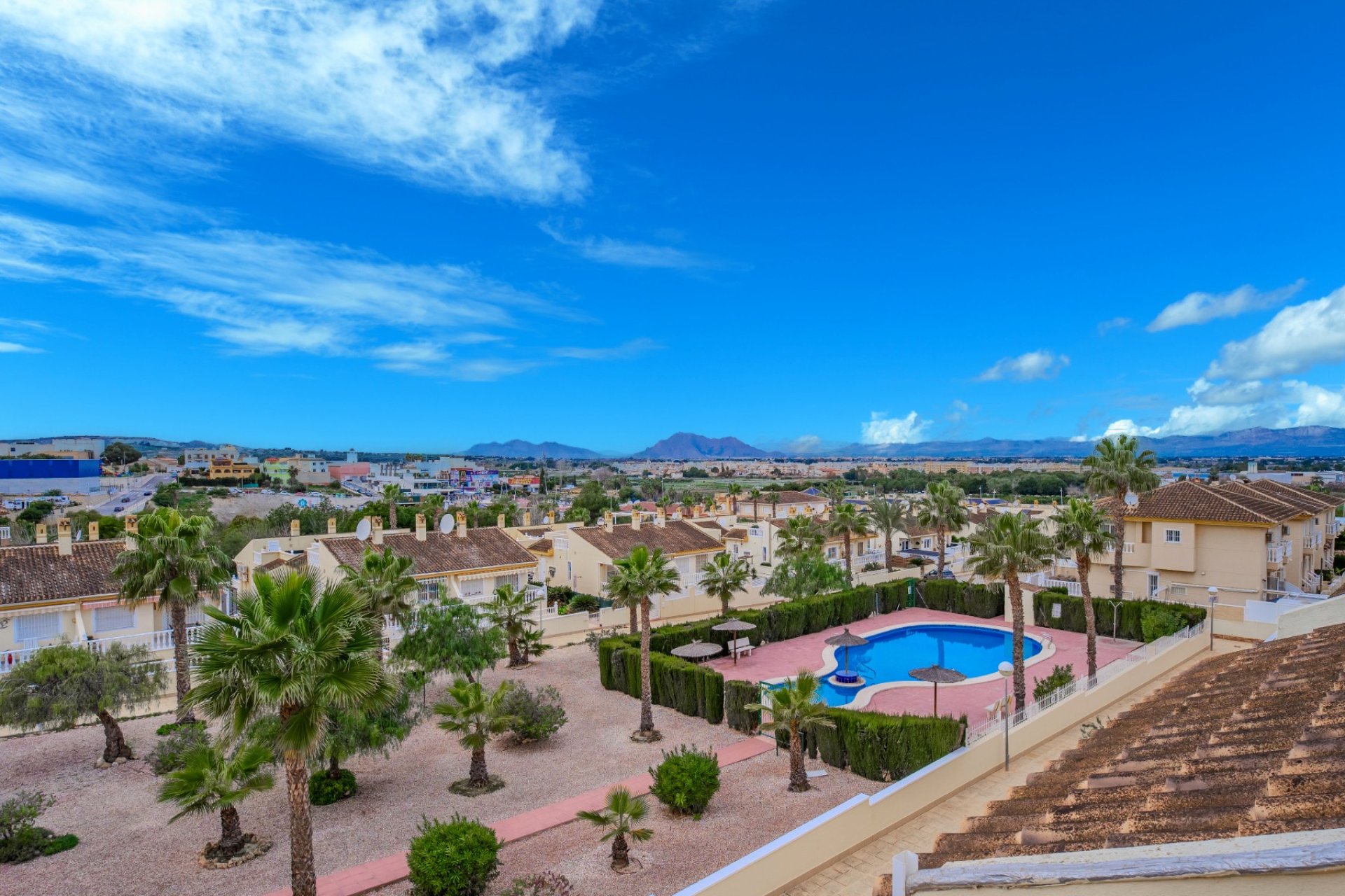 Resale - Townhouse -
Benimar - Benimar I