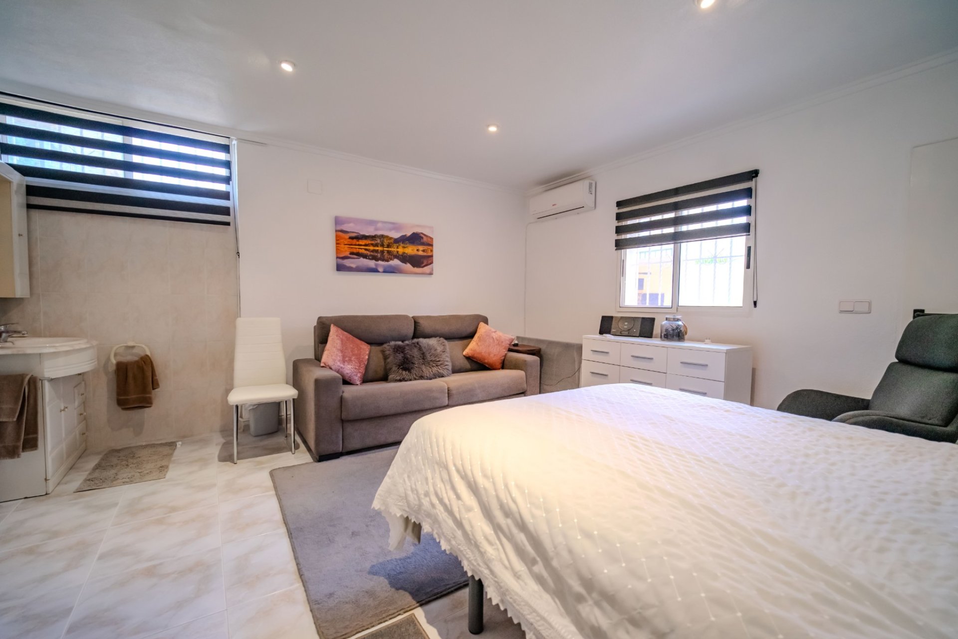 Resale - Townhouse -
Benimar - Benimar I