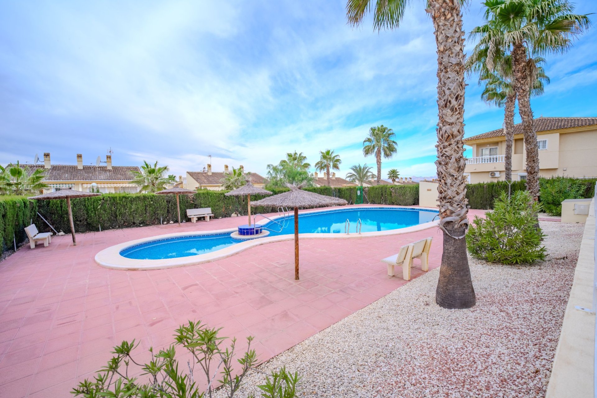 Resale - Townhouse -
Benimar - Benimar I