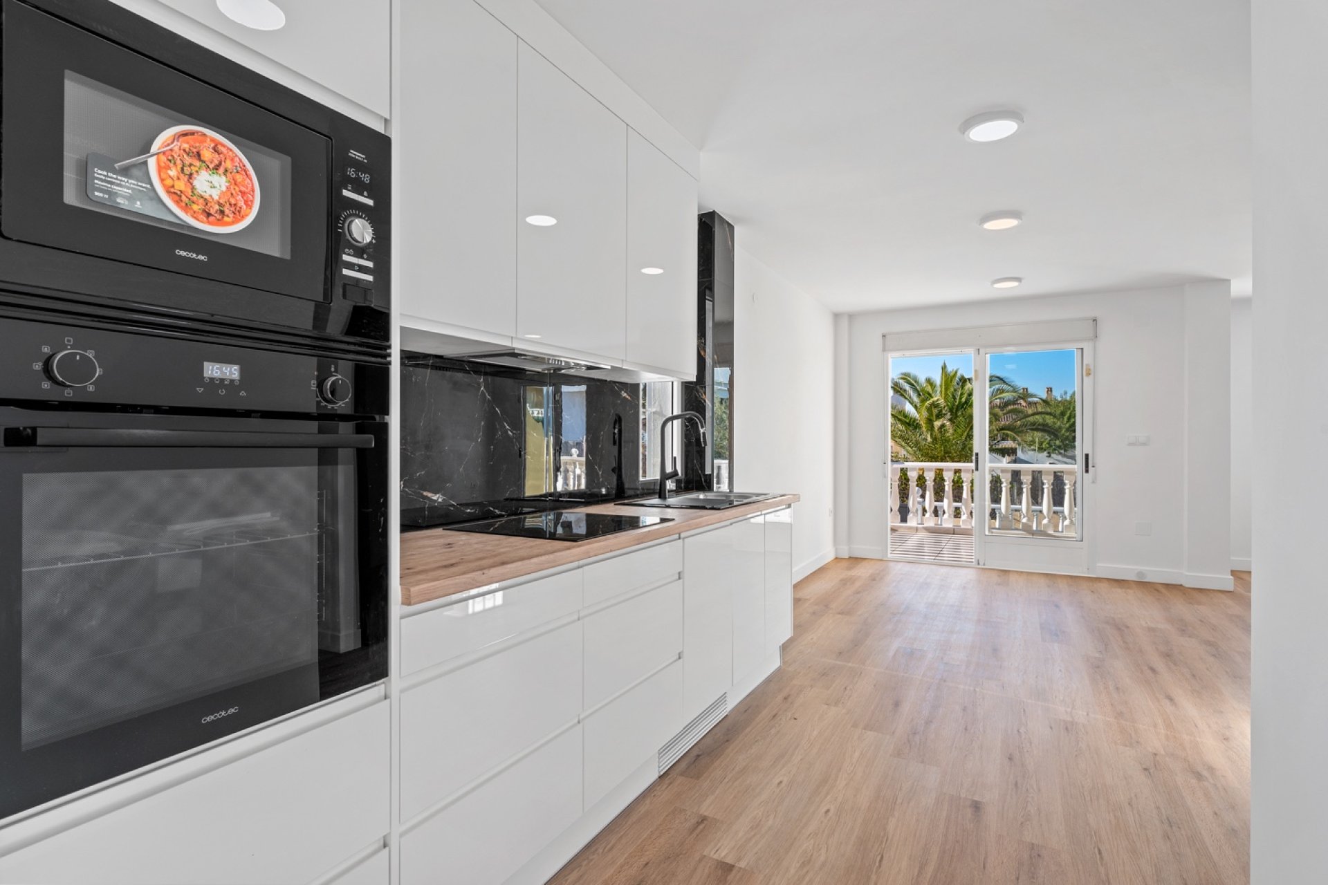 Resale - Townhouse -
Benimar - Benimar II