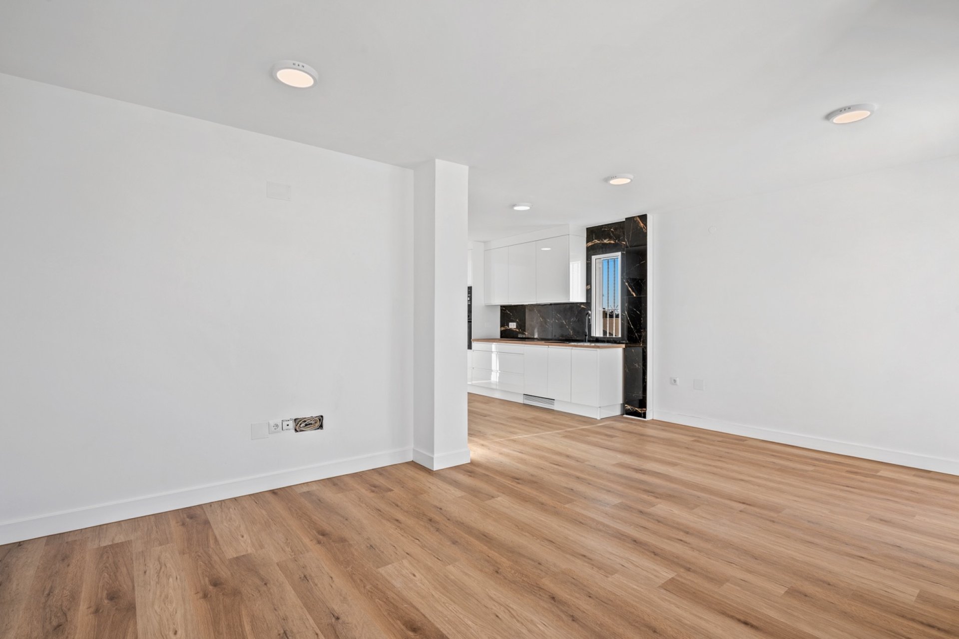 Resale - Townhouse -
Benimar - Benimar II