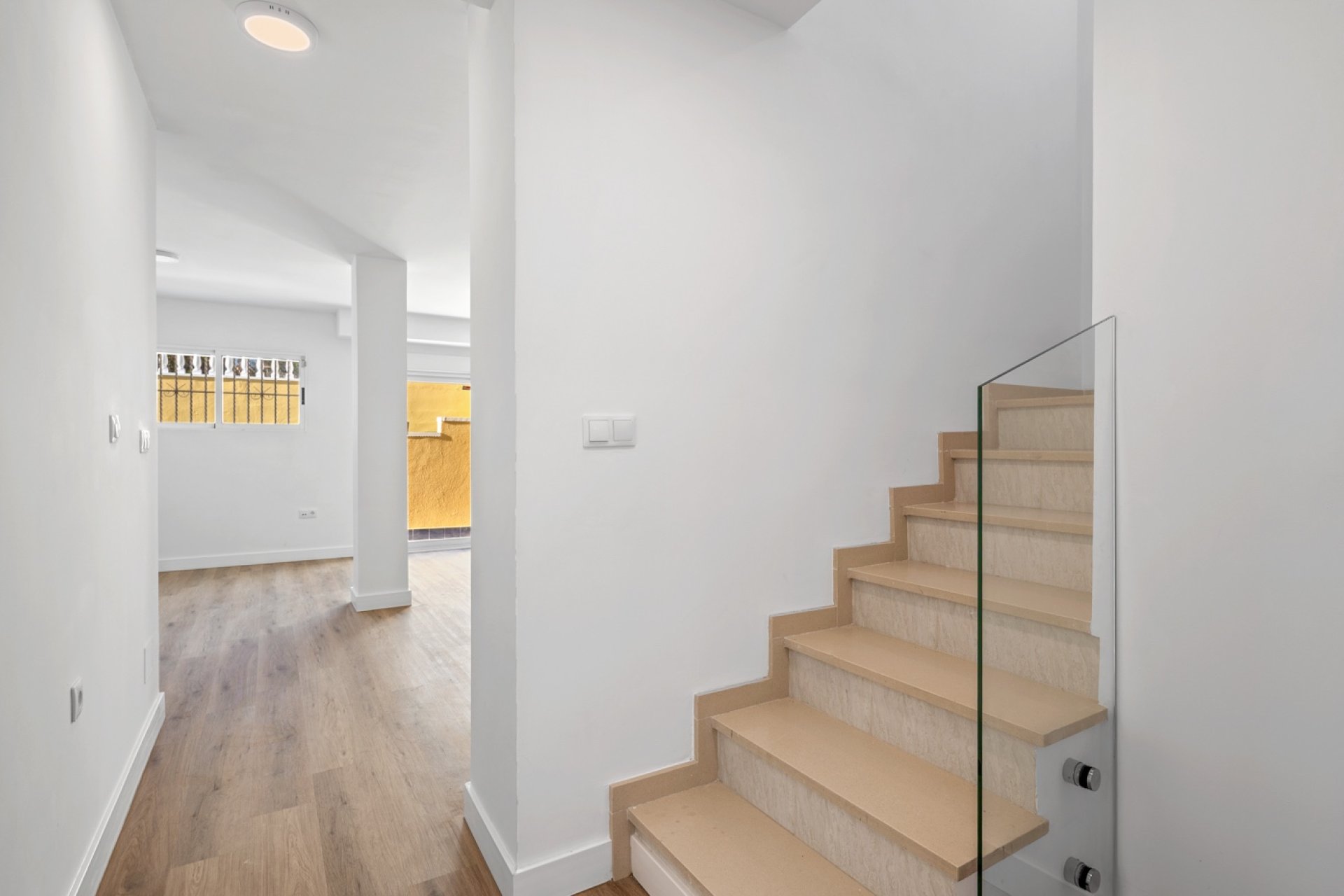 Resale - Townhouse -
Benimar - Benimar II