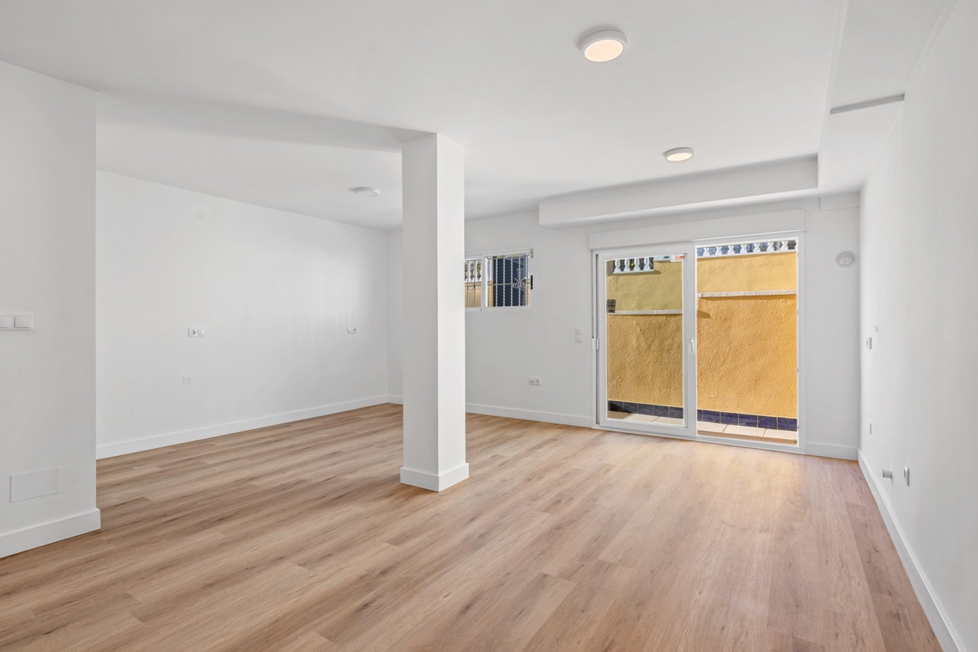 Resale - Townhouse -
Benimar - Benimar II