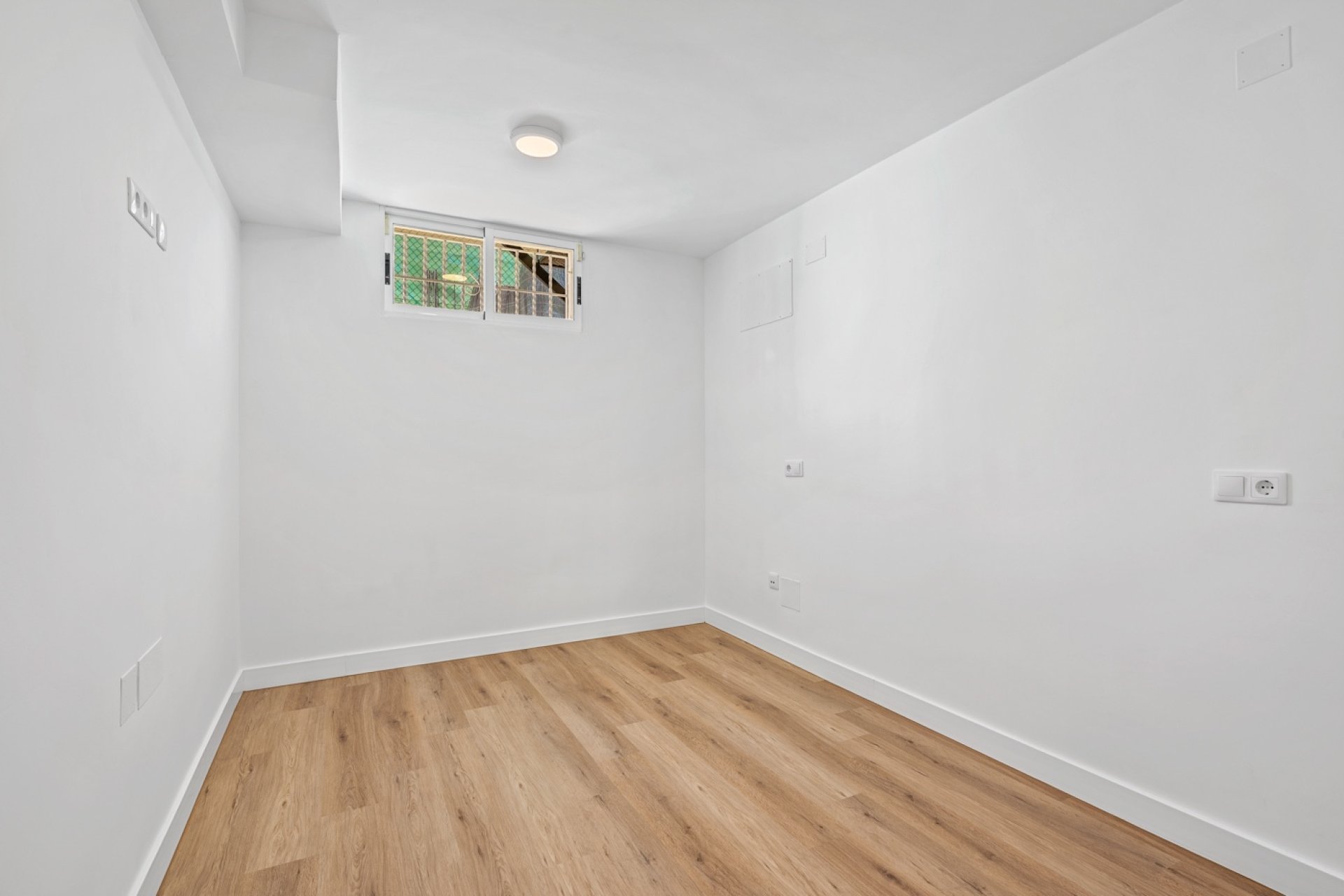 Resale - Townhouse -
Benimar - Benimar II