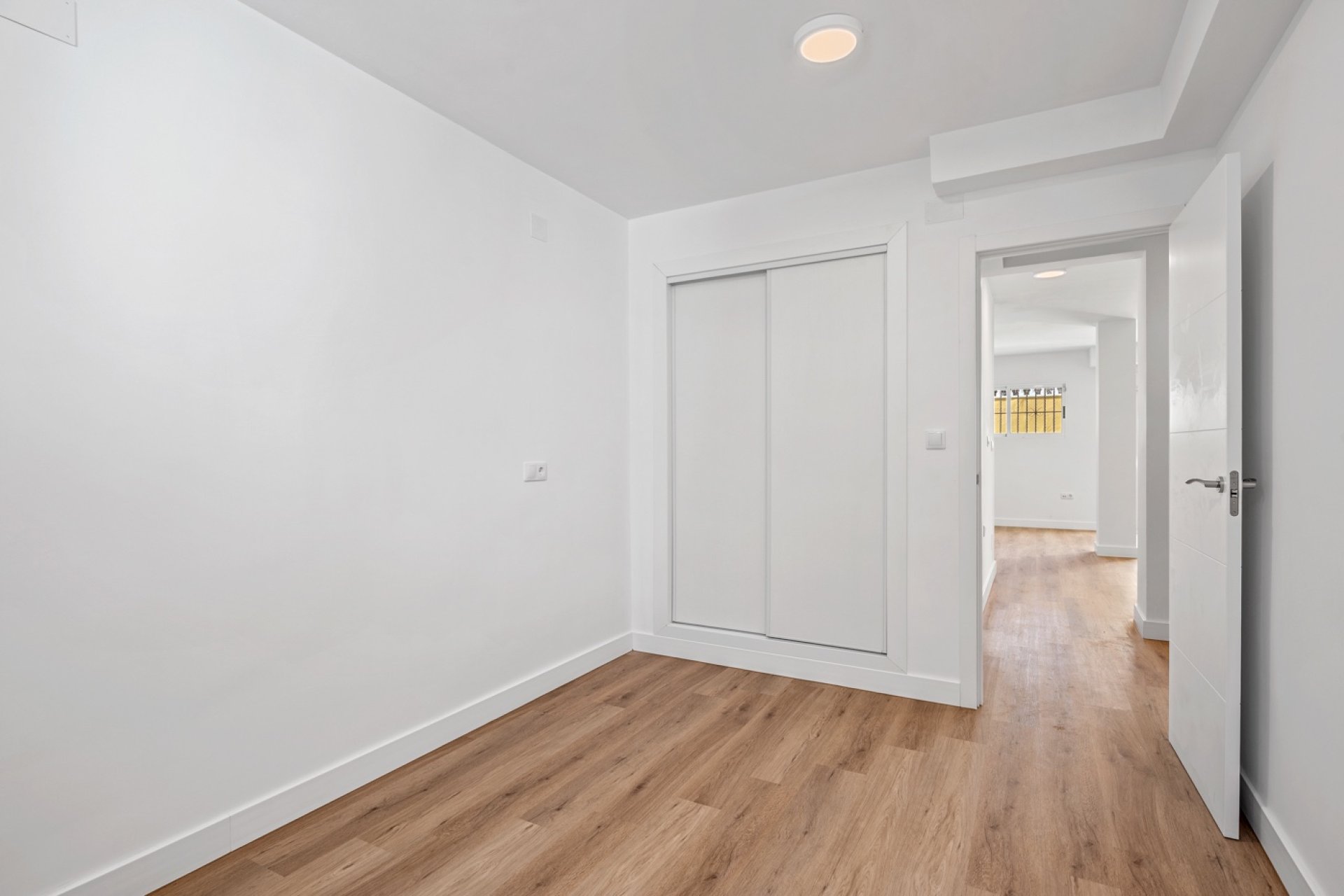 Resale - Townhouse -
Benimar - Benimar II