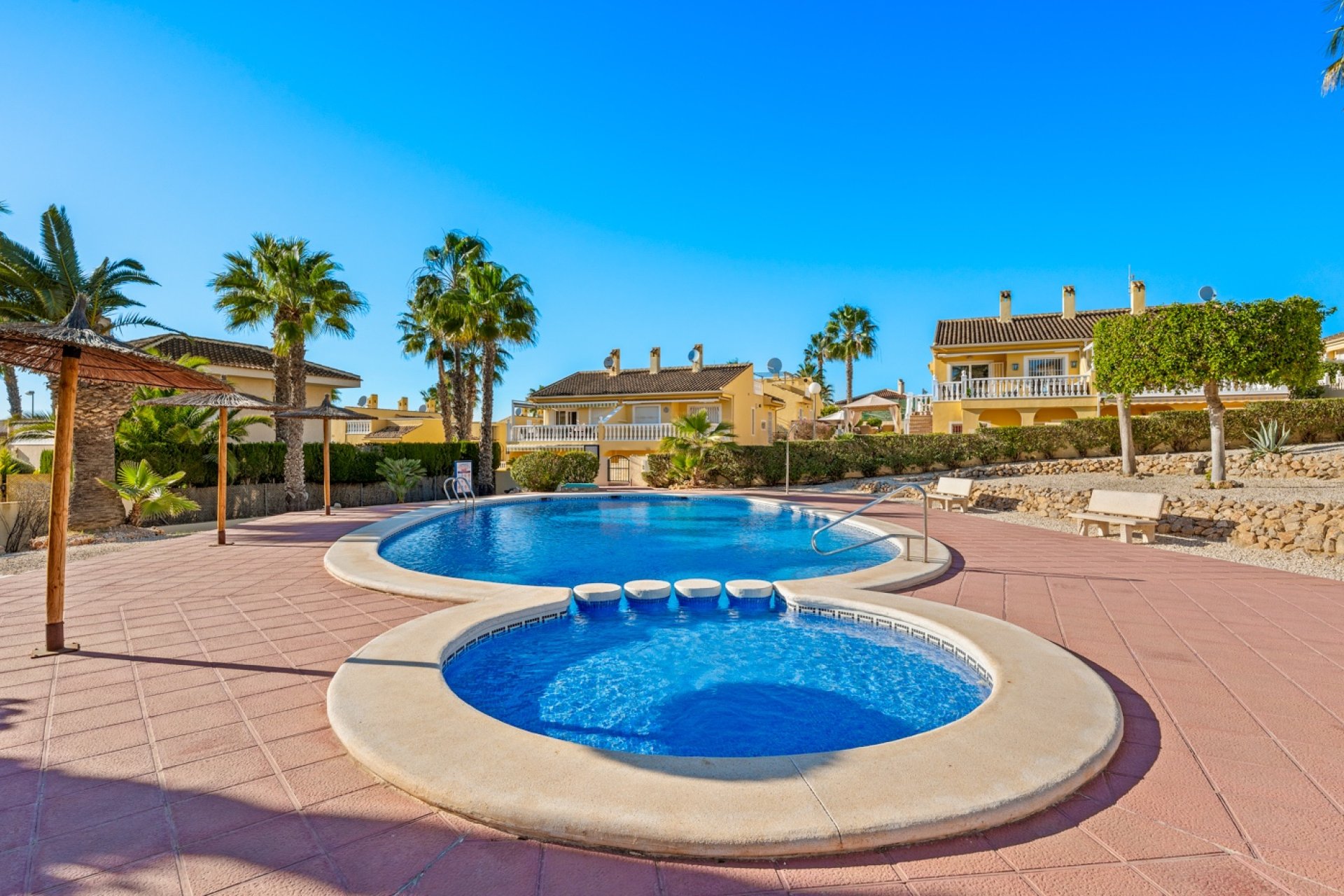 Resale - Townhouse -
Benimar - Benimar II