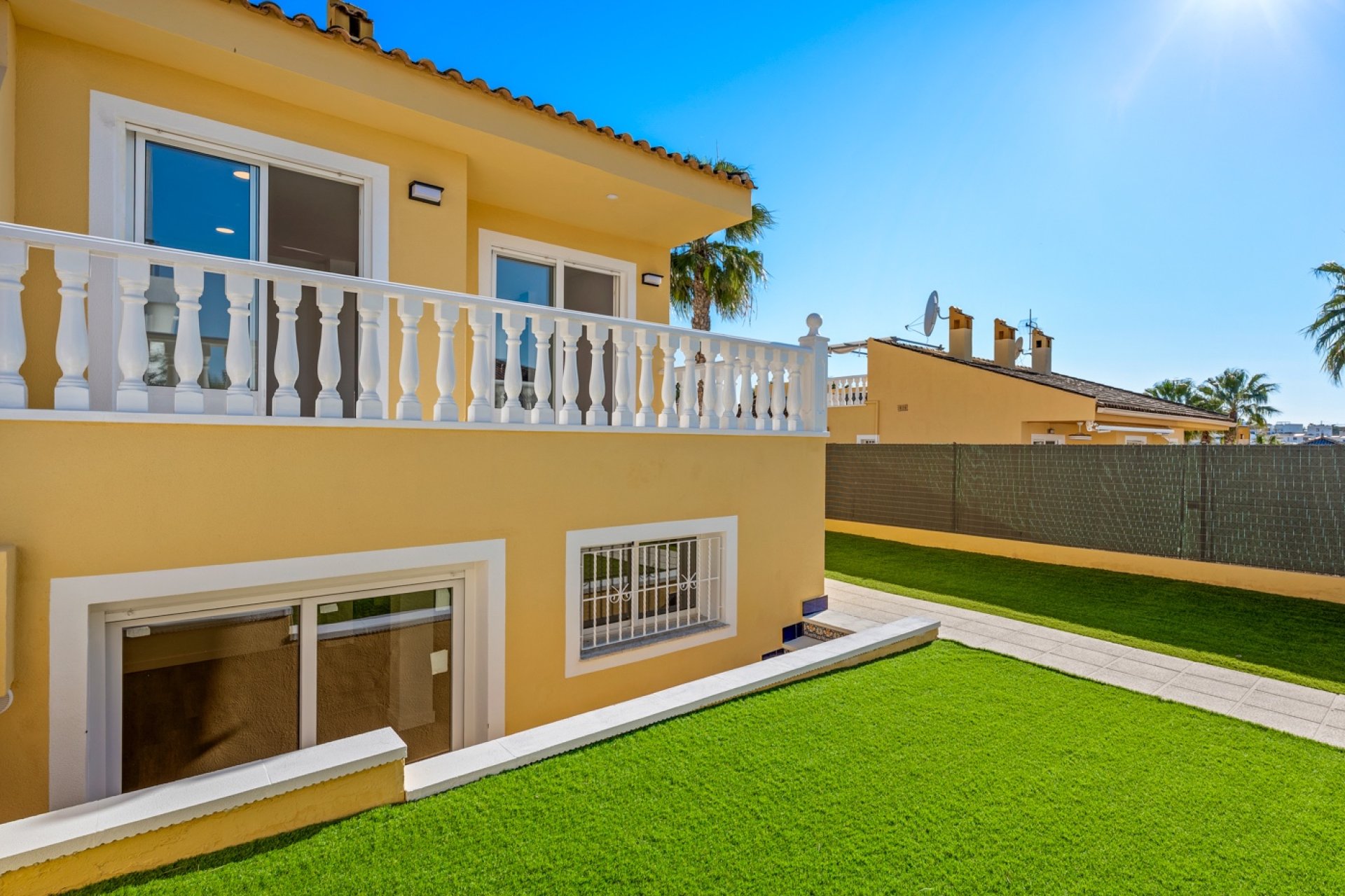 Resale - Townhouse -
Benimar - Benimar II