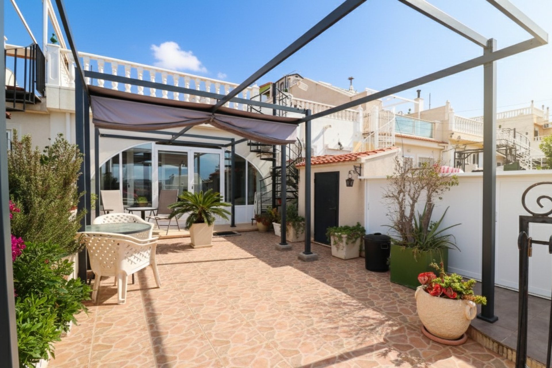 Resale - Townhouse -
Ciudad Quesada - Ciudad Quesada - Town