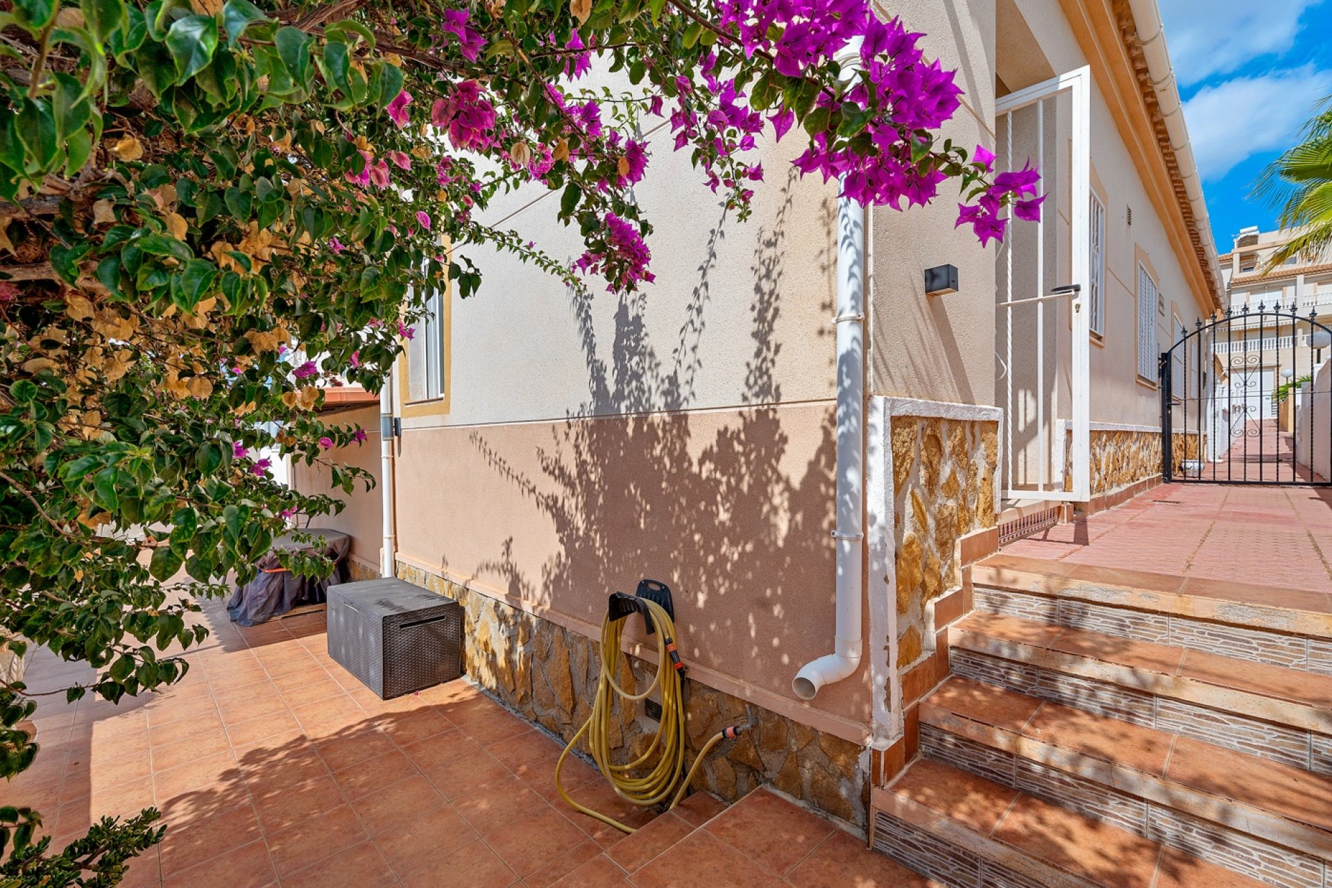 Resale - Townhouse -
Ciudad Quesada - Ciudad Quesada - Town