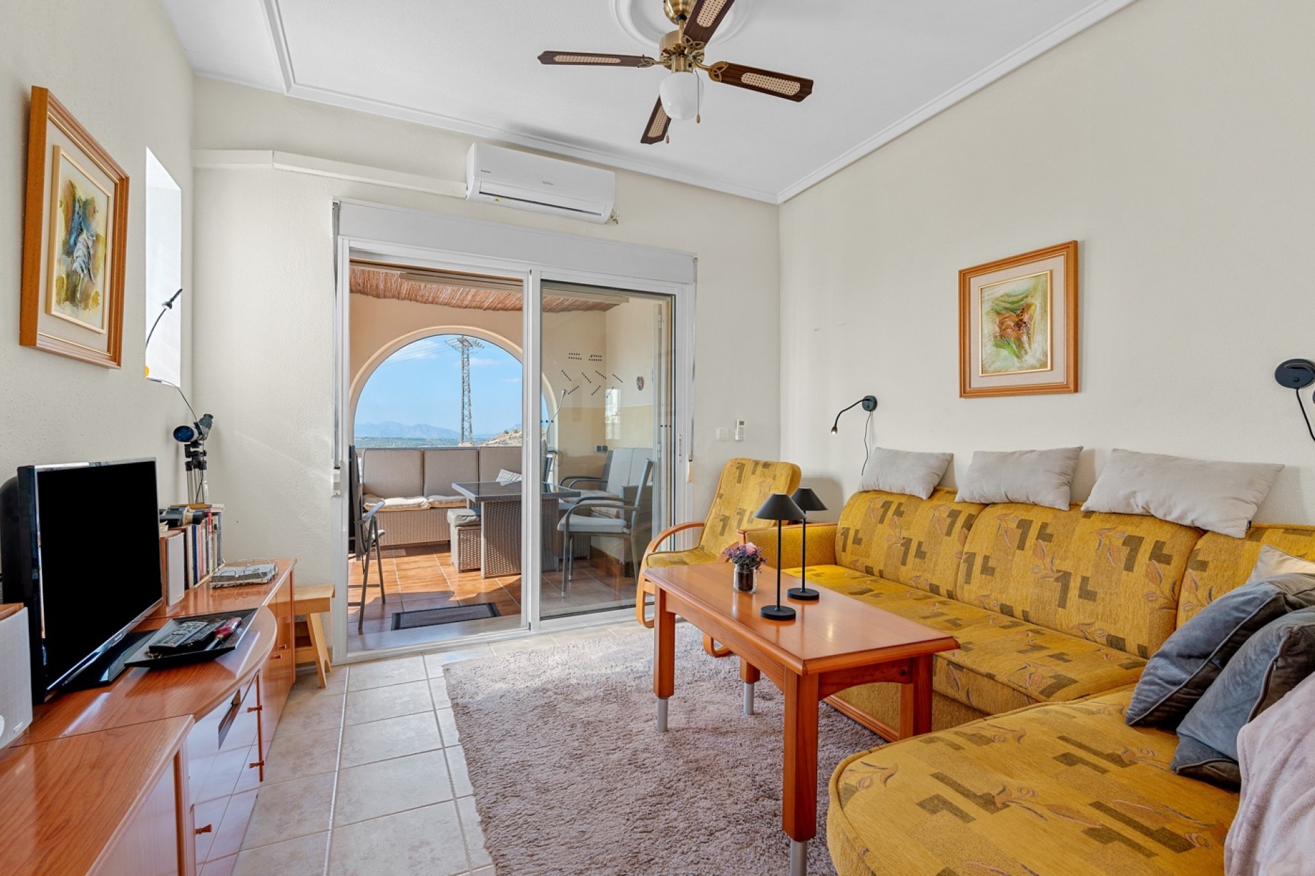 Resale - Townhouse -
Ciudad Quesada - Ciudad Quesada - Town