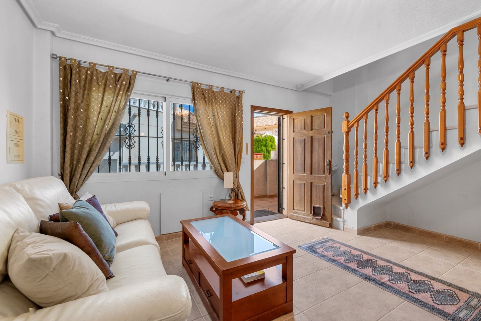 Resale - Townhouse -
Ciudad Quesada - Ciudad Quesada - Town