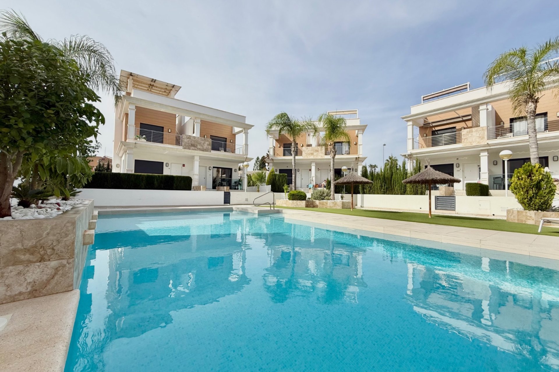 Resale - Townhouse -
Ciudad Quesada - Doña Pepa