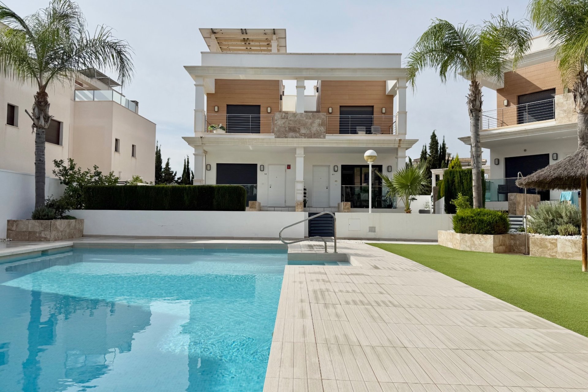 Resale - Townhouse -
Ciudad Quesada - Doña Pepa