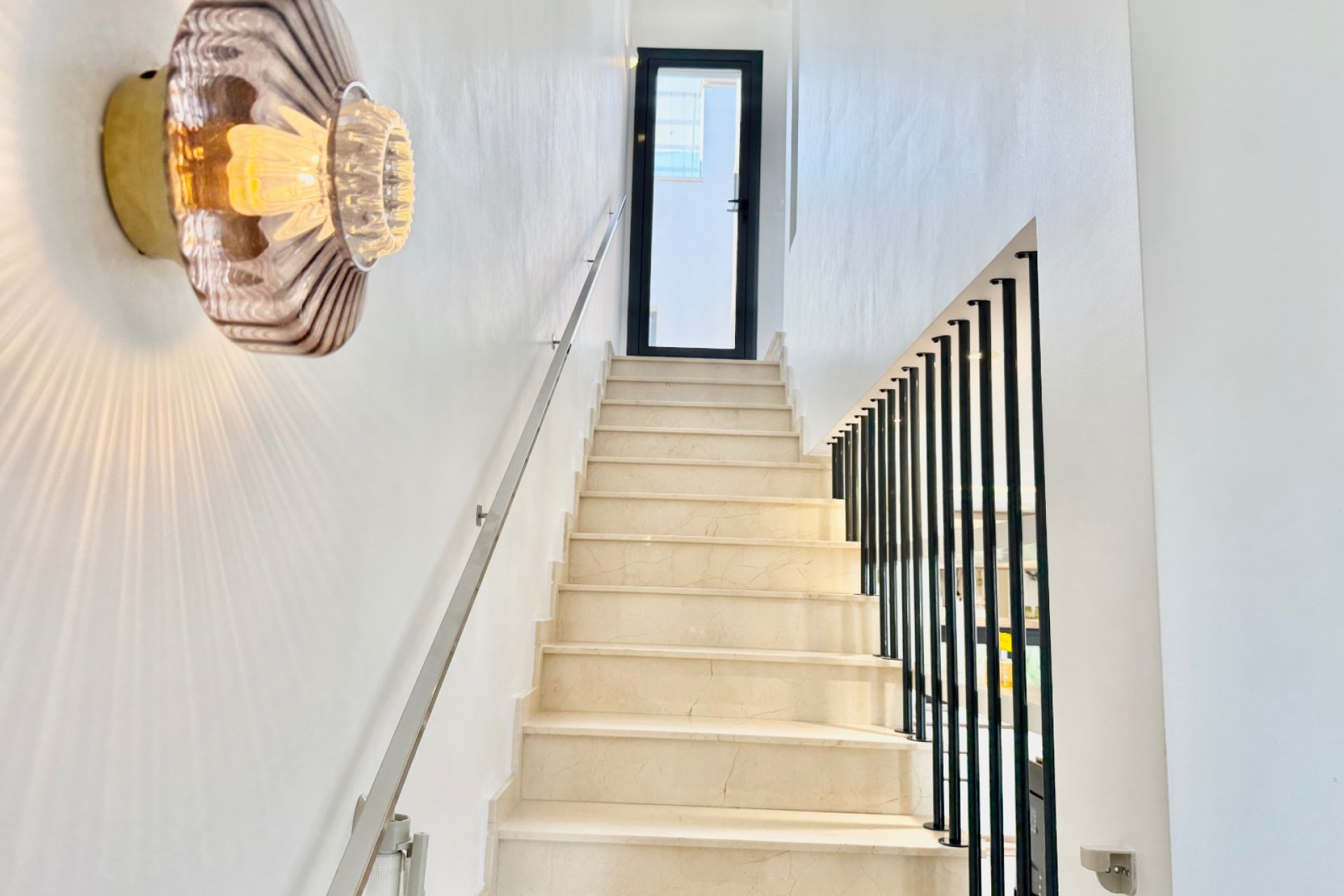 Resale - Townhouse -
Ciudad Quesada - Doña Pepa