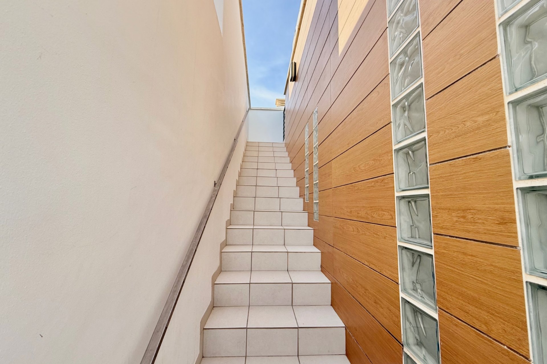 Resale - Townhouse -
Ciudad Quesada - Doña Pepa