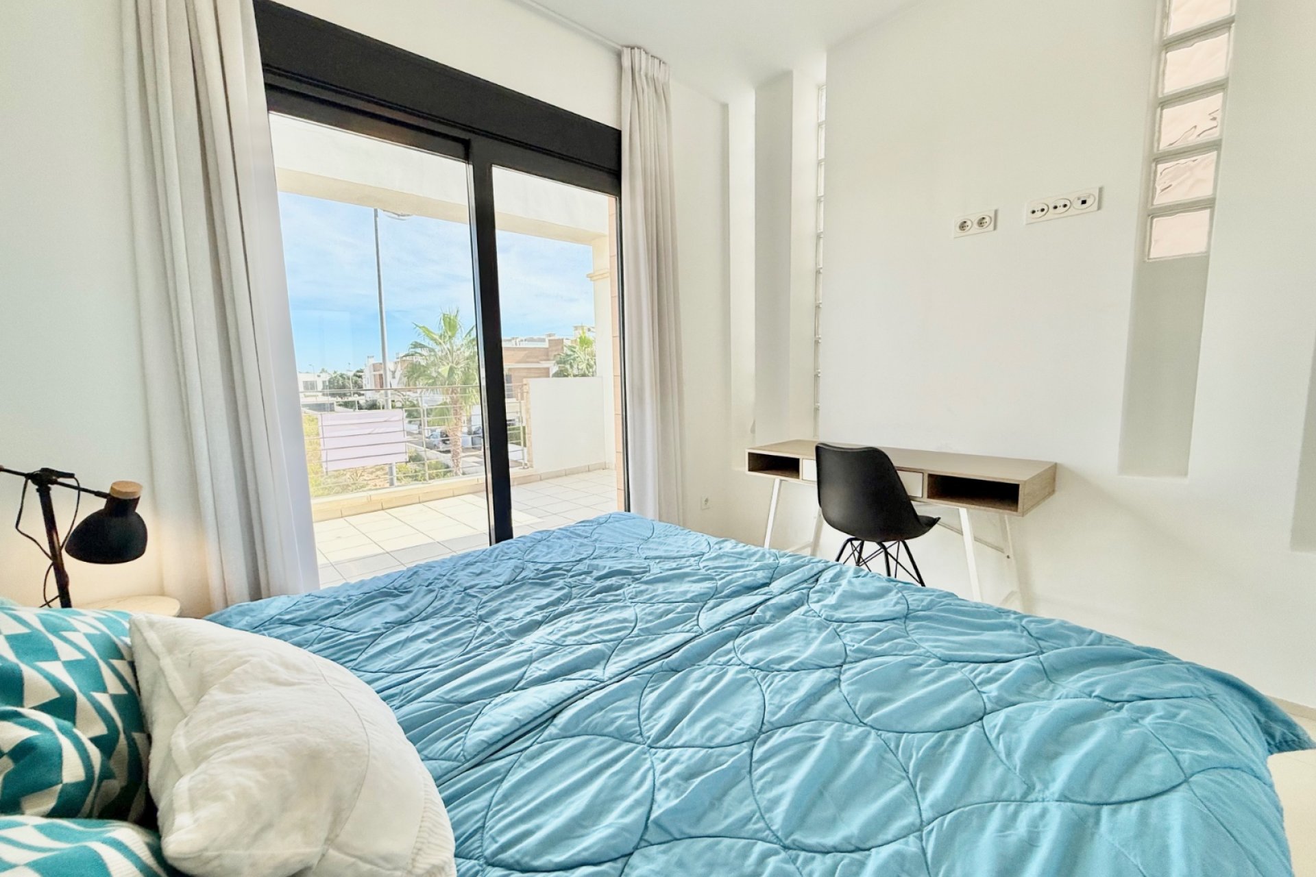 Resale - Townhouse -
Ciudad Quesada - Doña Pepa