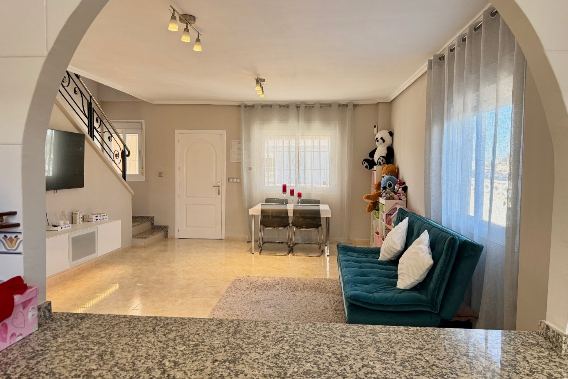 Resale - Townhouse -
Ciudad Quesada - Doña Pepa