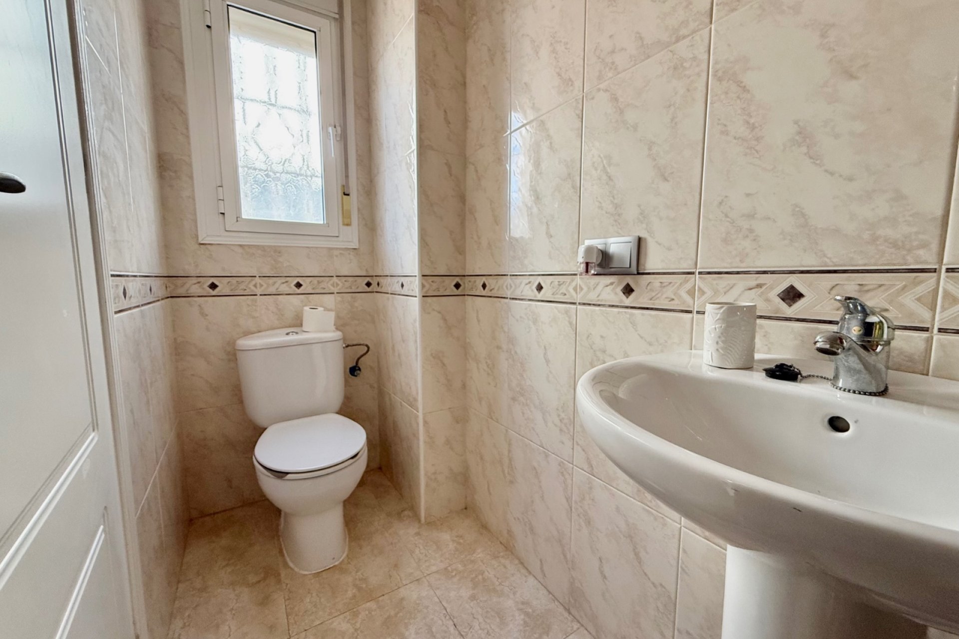 Resale - Townhouse -
Ciudad Quesada - Doña Pepa