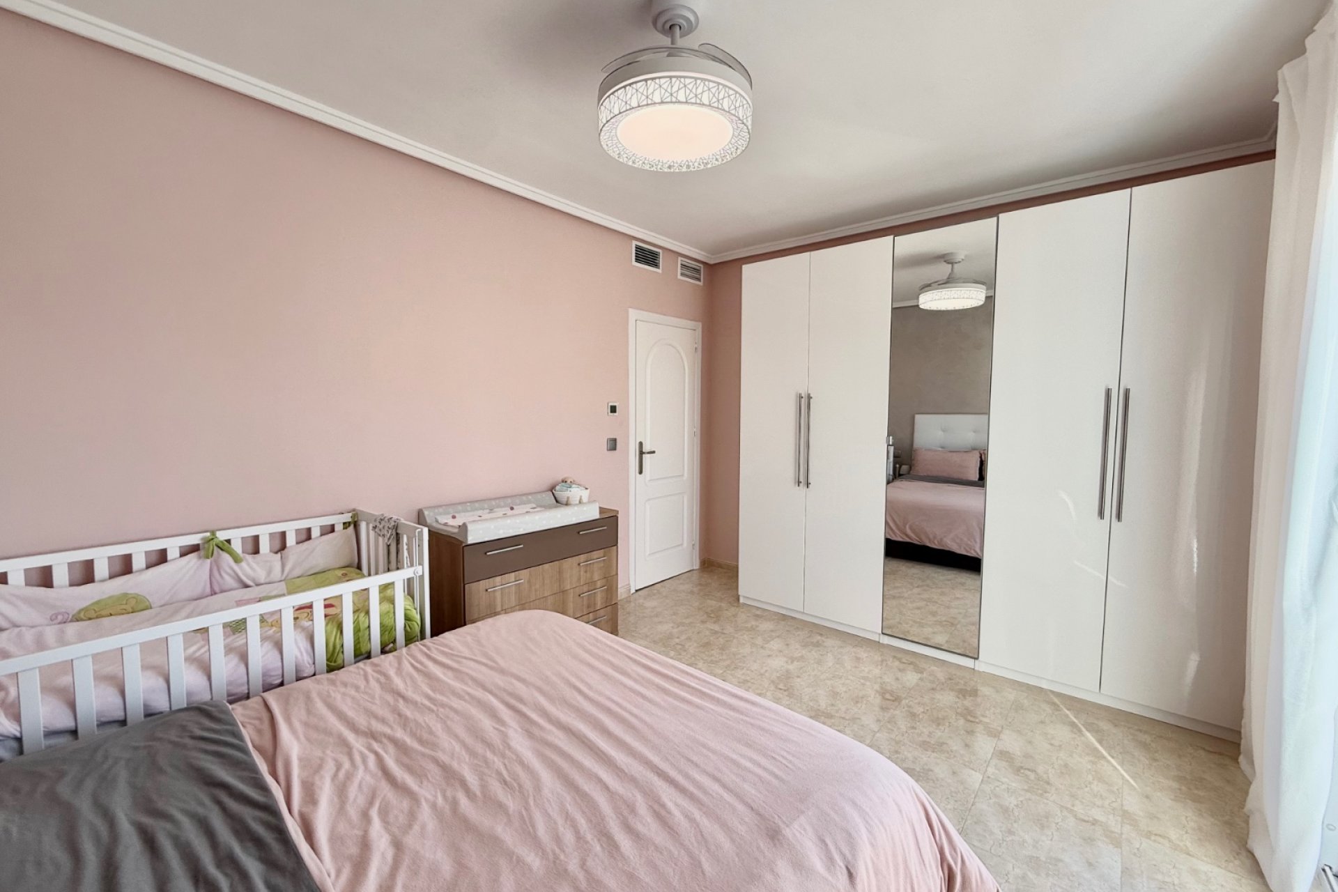 Resale - Townhouse -
Ciudad Quesada - Doña Pepa